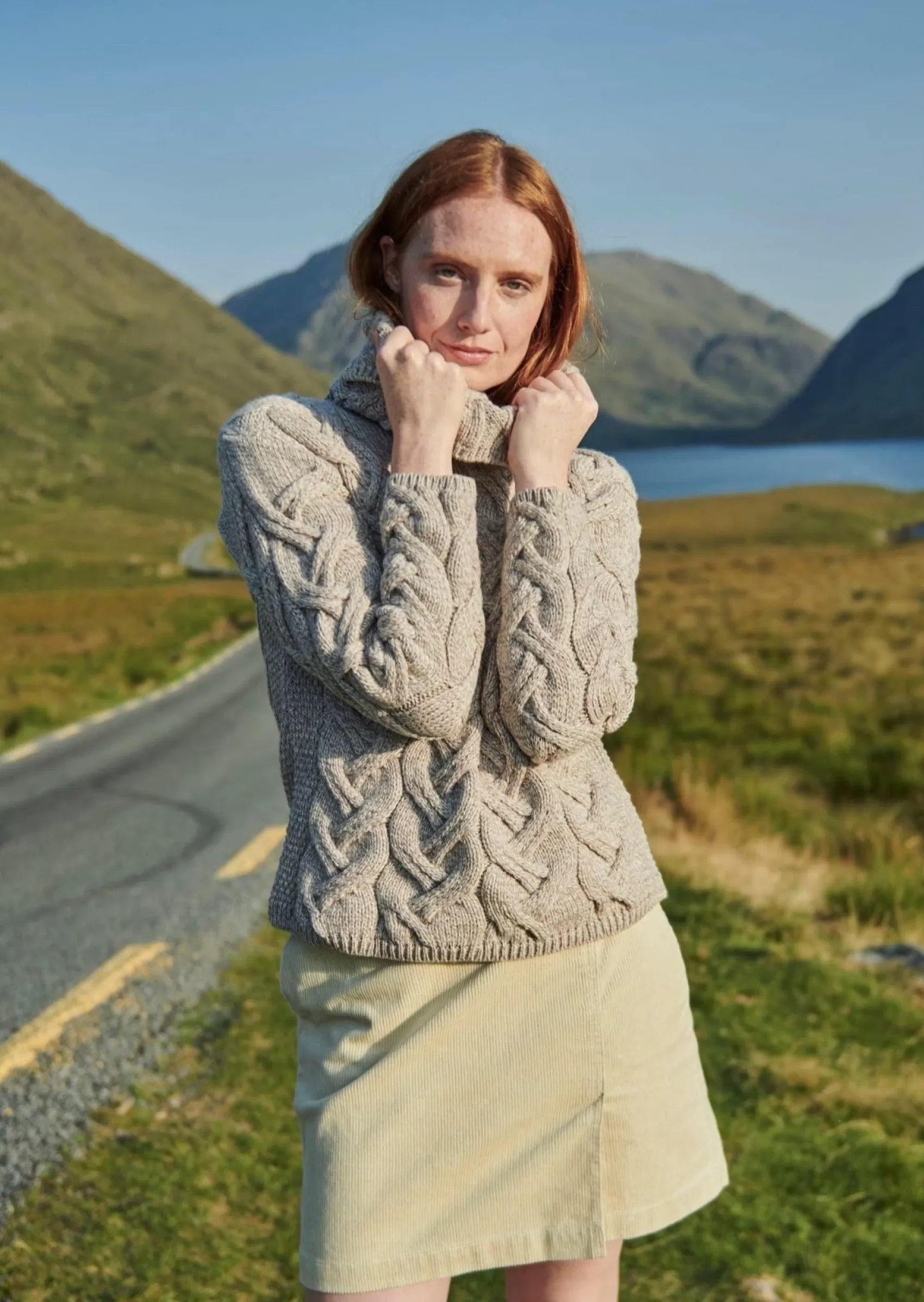 Aran Sweaters^Aran Woollen Mills Aran Cowl Neck Chunky Sweater | Oatmeal