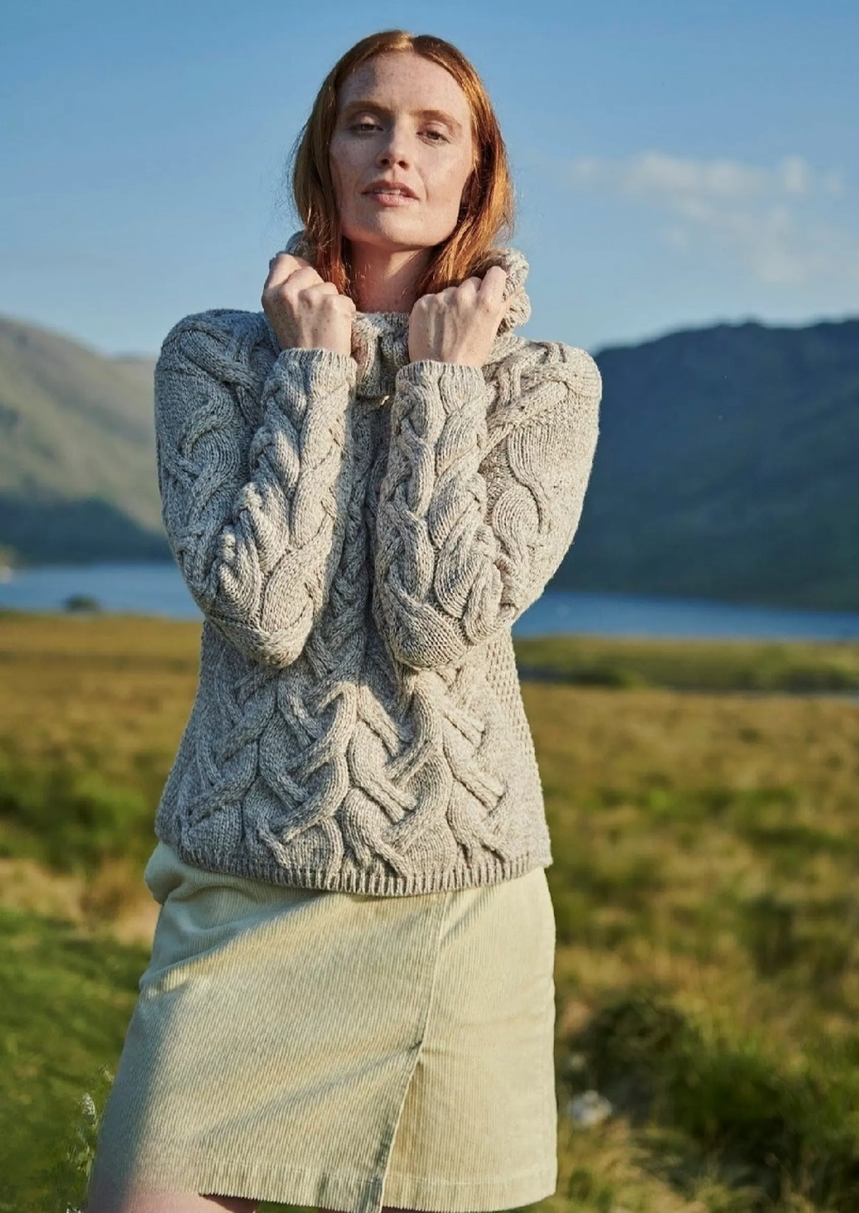 Aran Sweaters^Aran Woollen Mills Aran Cowl Neck Chunky Sweater | Oatmeal