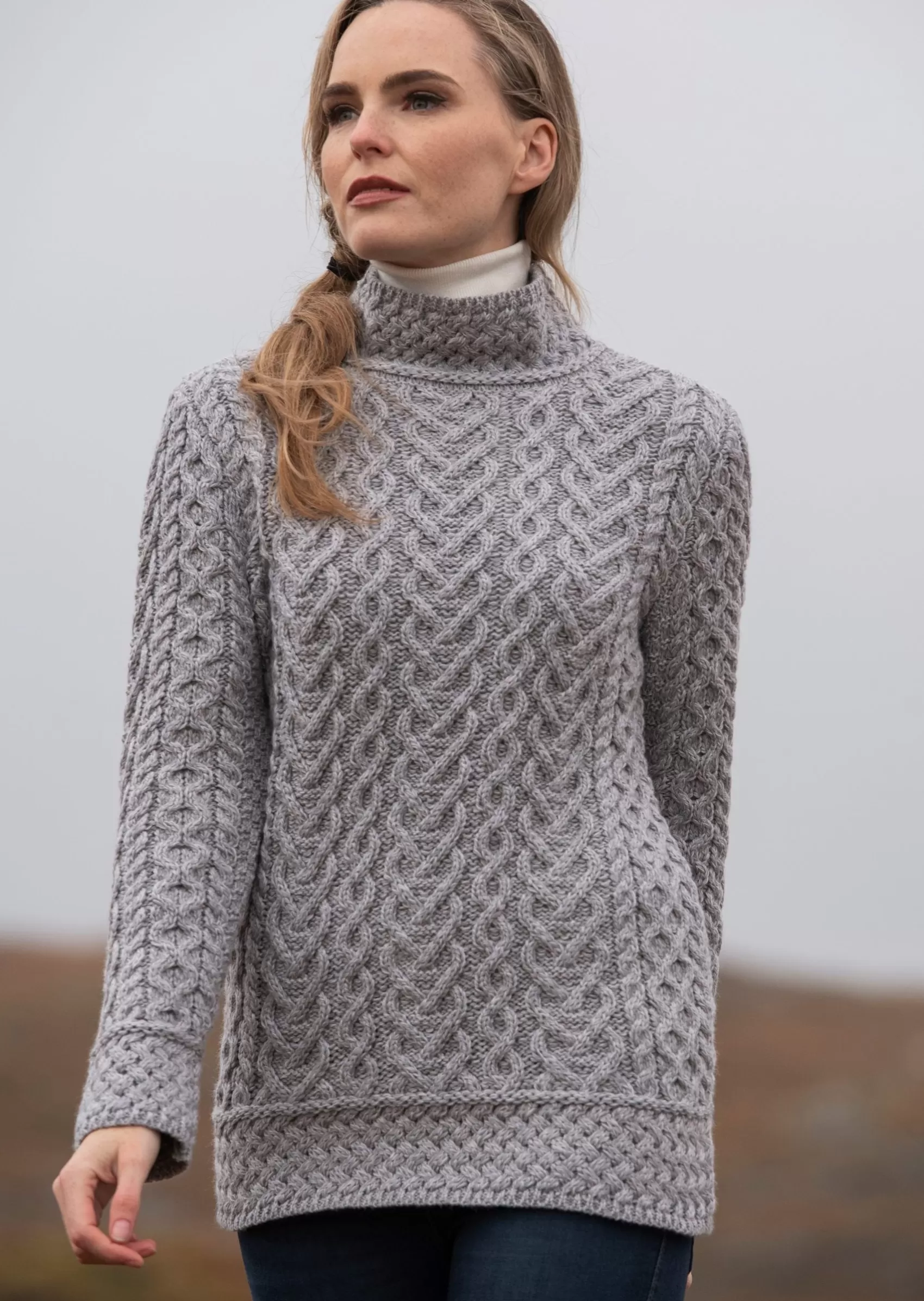 Aran Sweaters^Aran Crafts Hearts High Neck Sweater | Grey