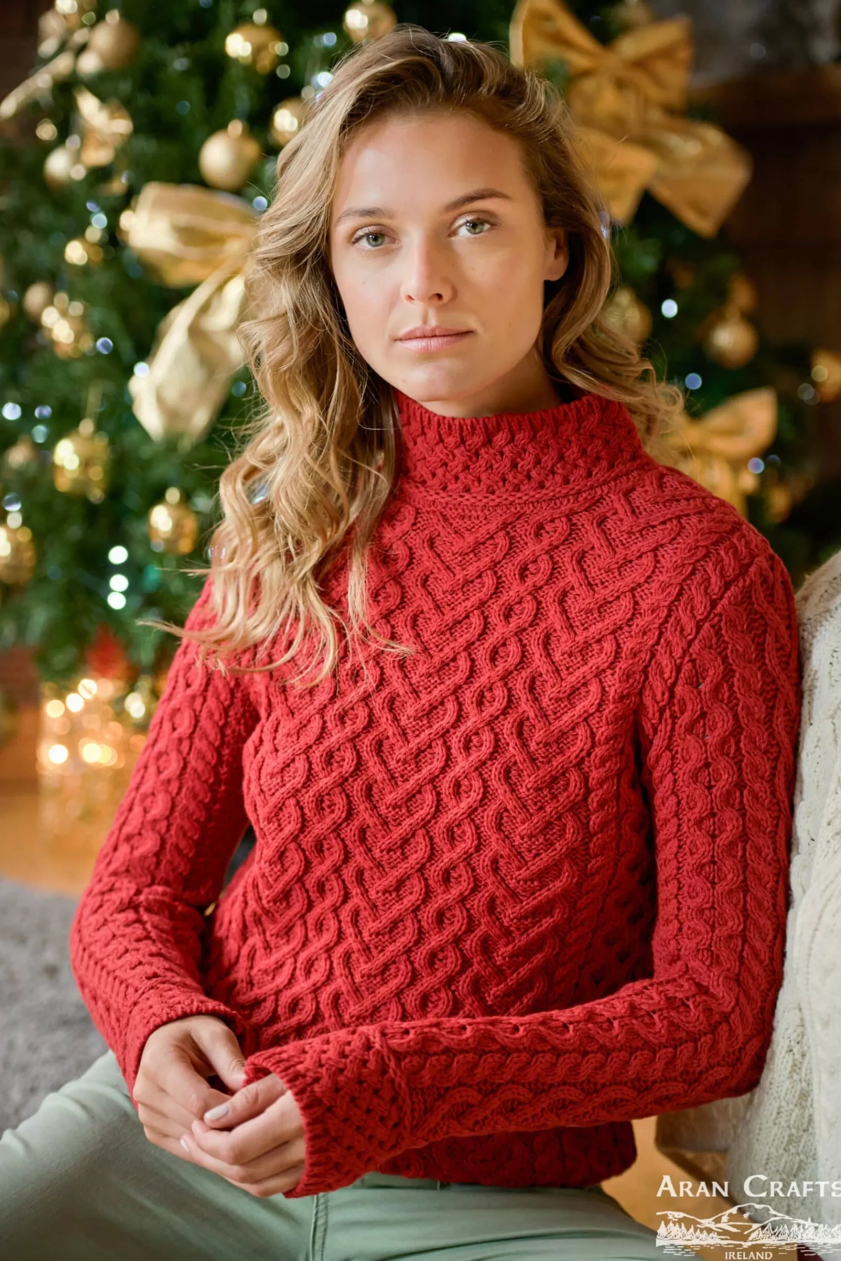 Aran Sweaters^Aran Crafts Hearts High Neck Sweater | Red