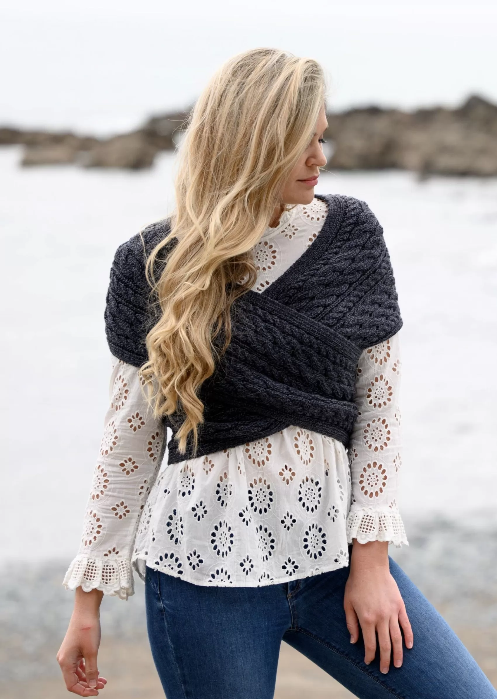 Aran Sweaters | Aran Cardigans^Aran Woollen Mills Aran Crossover Wrap | Charcoal