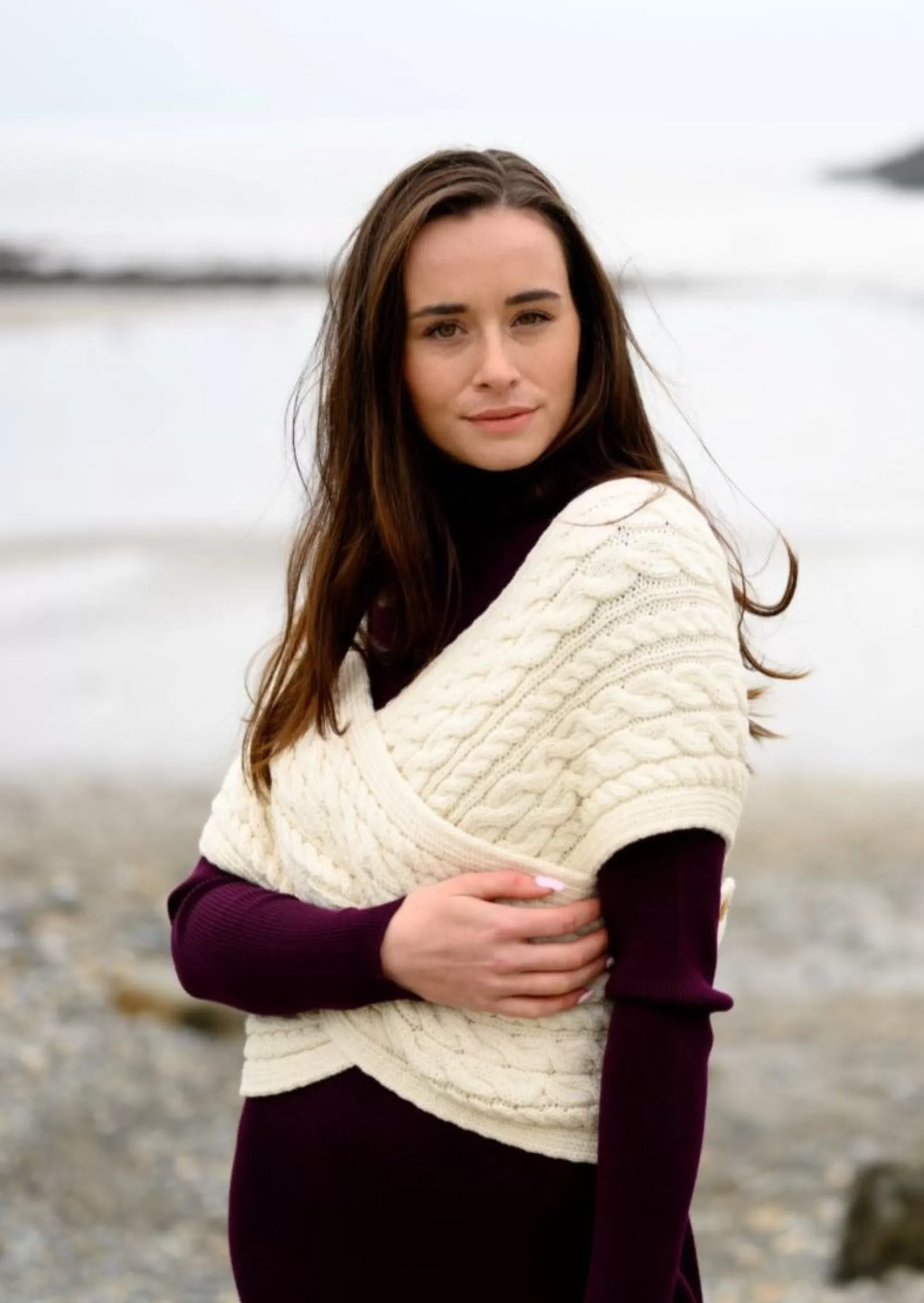 Aran Sweaters | Aran Cardigans^Aran Woollen Mills Aran Crossover Wrap | Natural