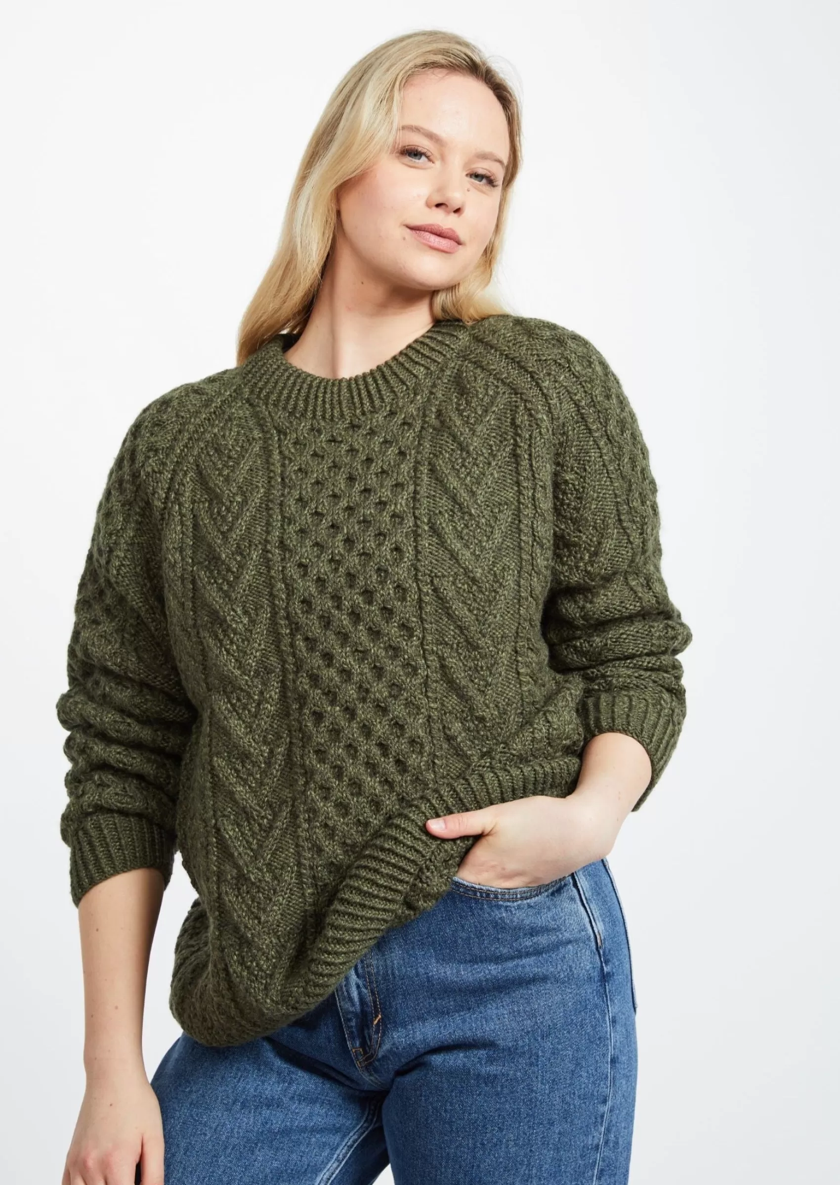 Aran Sweaters^Aran Woollen Mills Aran Handknit Crew Neck Sweater | Green