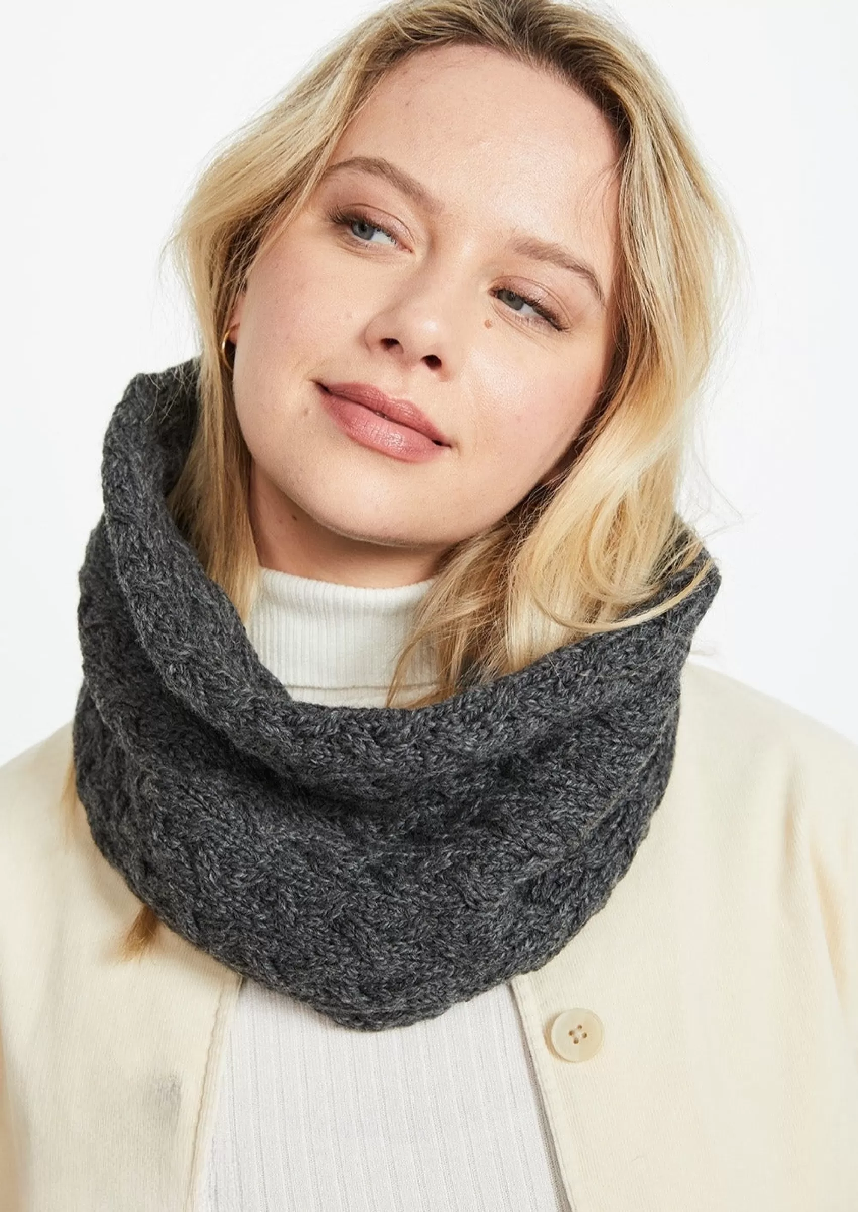 Scarves^Aran Woollen Mills Aran Infinity Cable Scarf | Charcoal