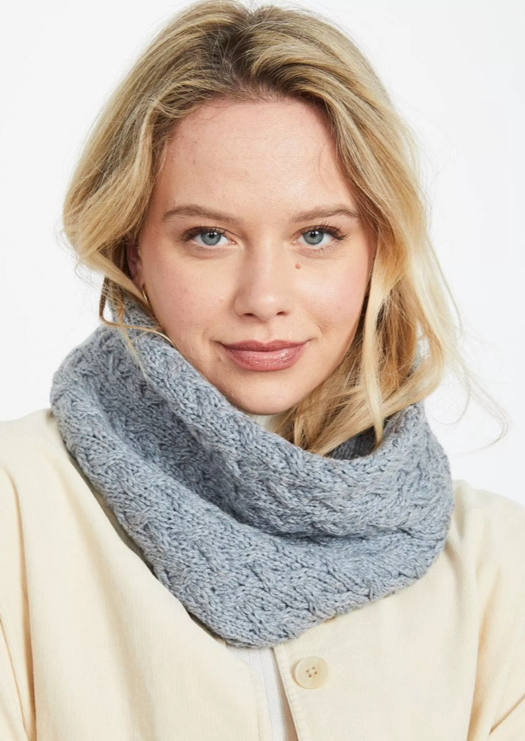 Scarves^Aran Woollen Mills Aran Infinity Cable Scarf | Ocean Grey