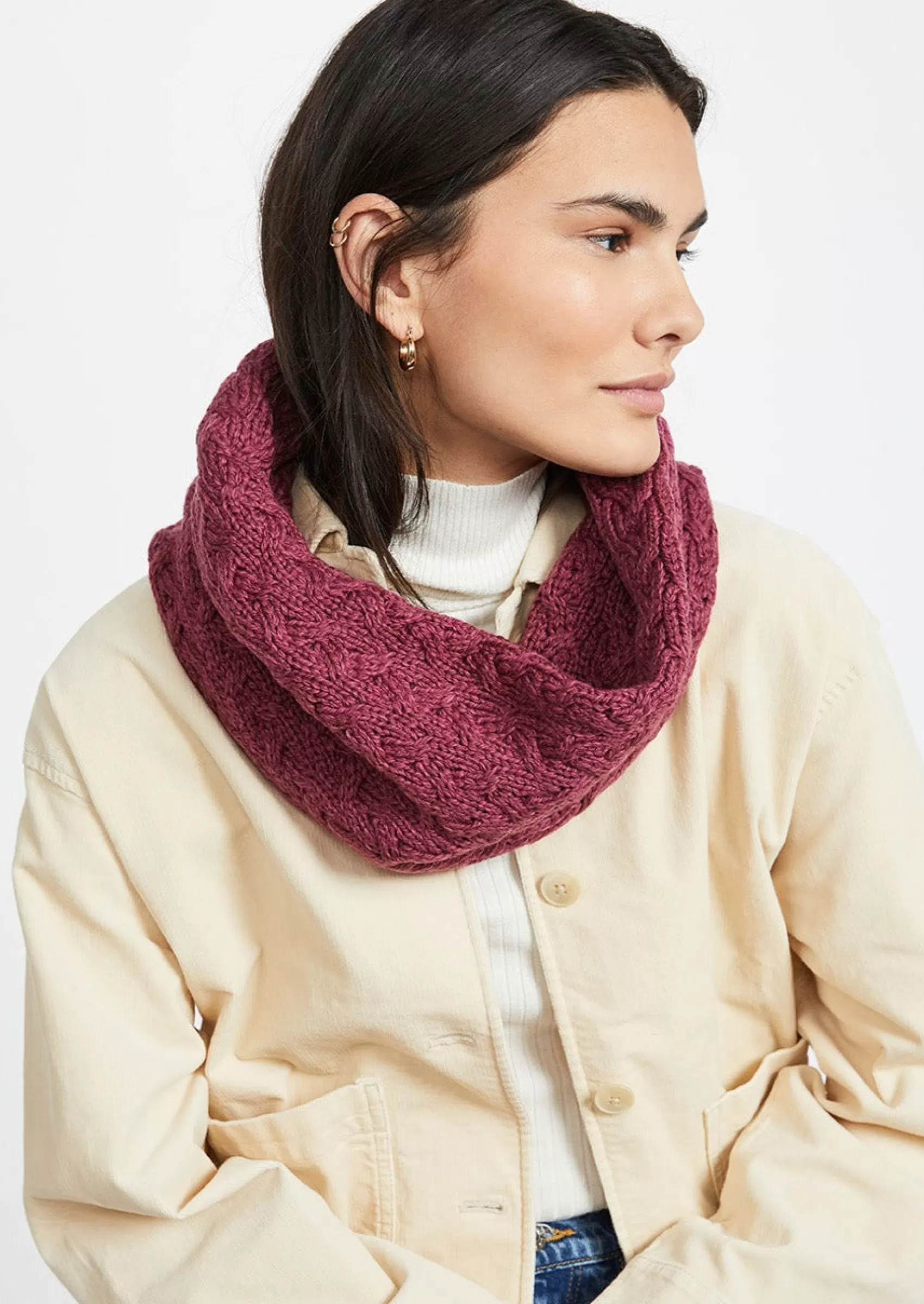 Scarves^Aran Woollen Mills Aran Infinity Cable Scarf | Raspberry