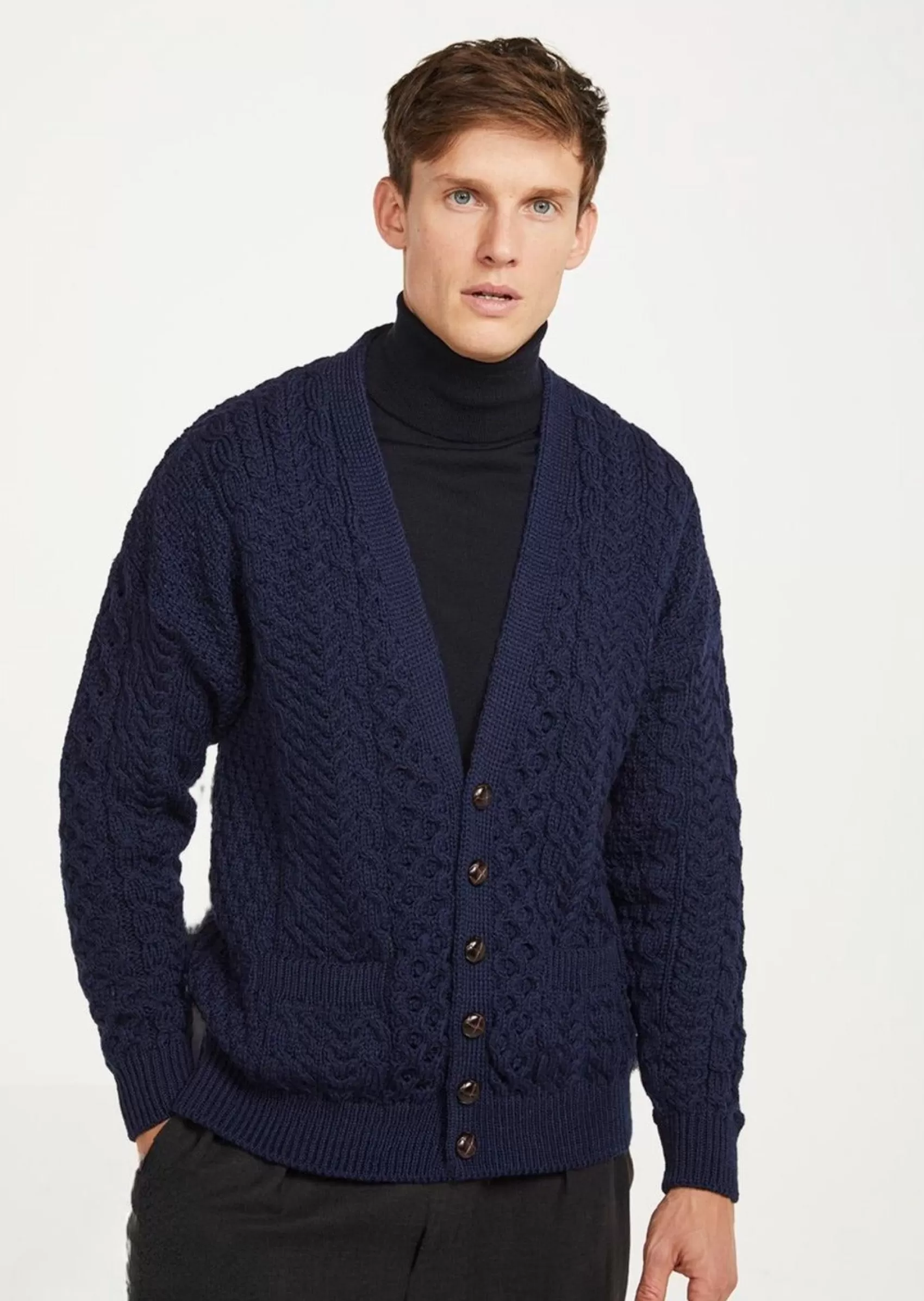 Aran Sweaters | Aran Cardigans^Aran Woollen Mills Aran Men's V-Neck Cardigan | Navy