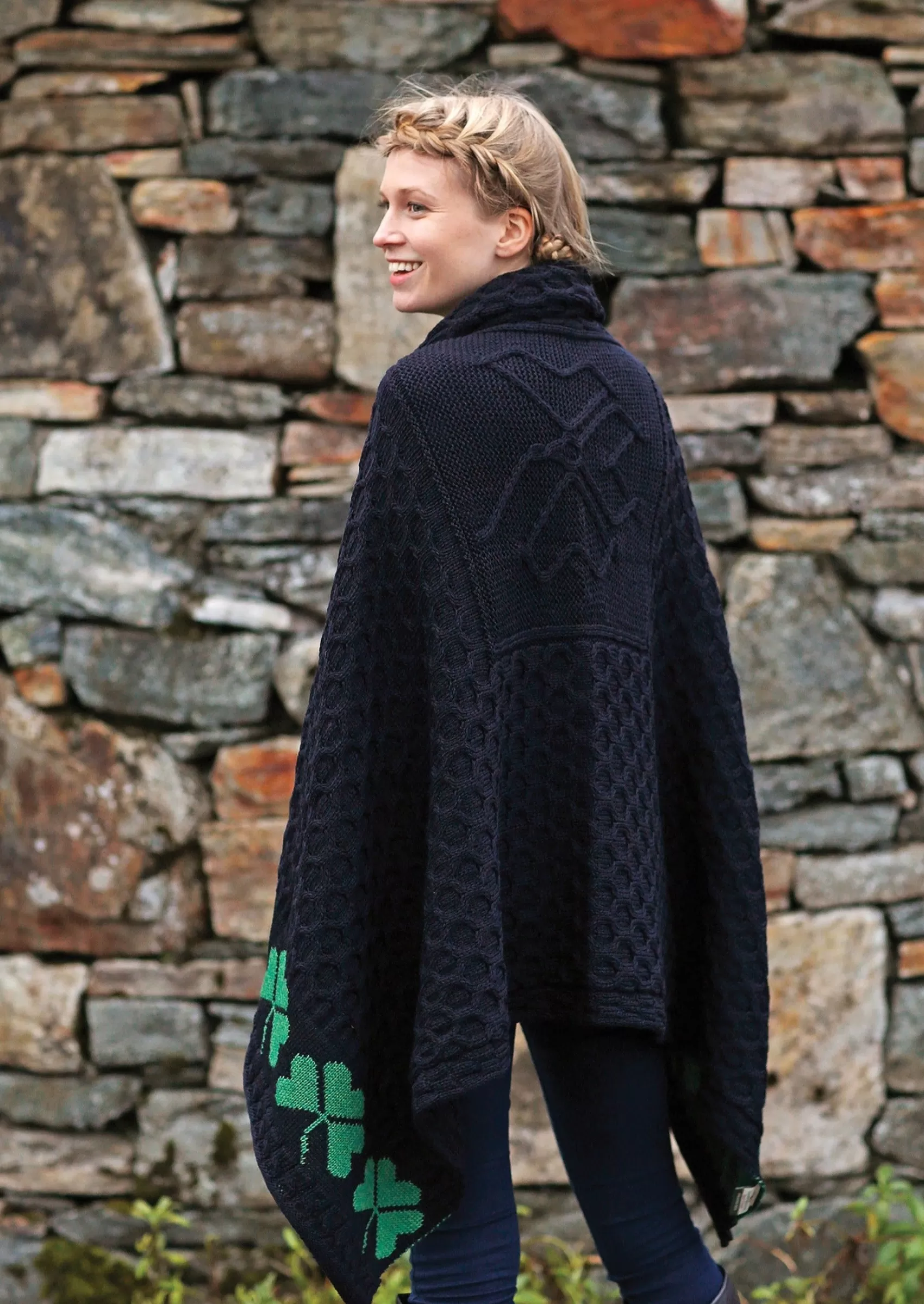 Blankets & Throws | Wool Blankets^Aran Woollen Mills Aran Shamrock Blanket | Navy