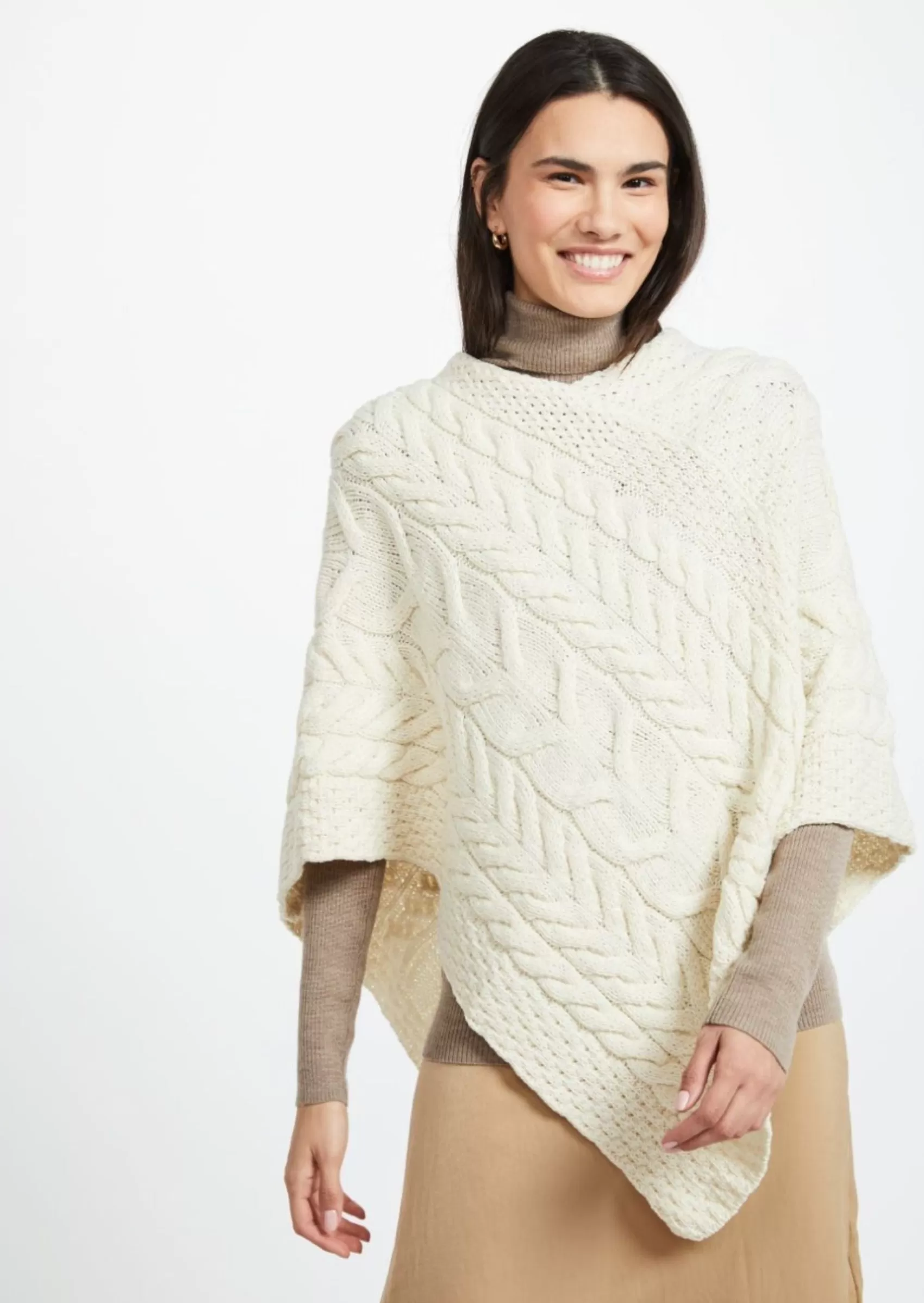 Ponchos / Capes / Shawls^Aran Woollen Mills Aran Super Soft Poncho | Natural