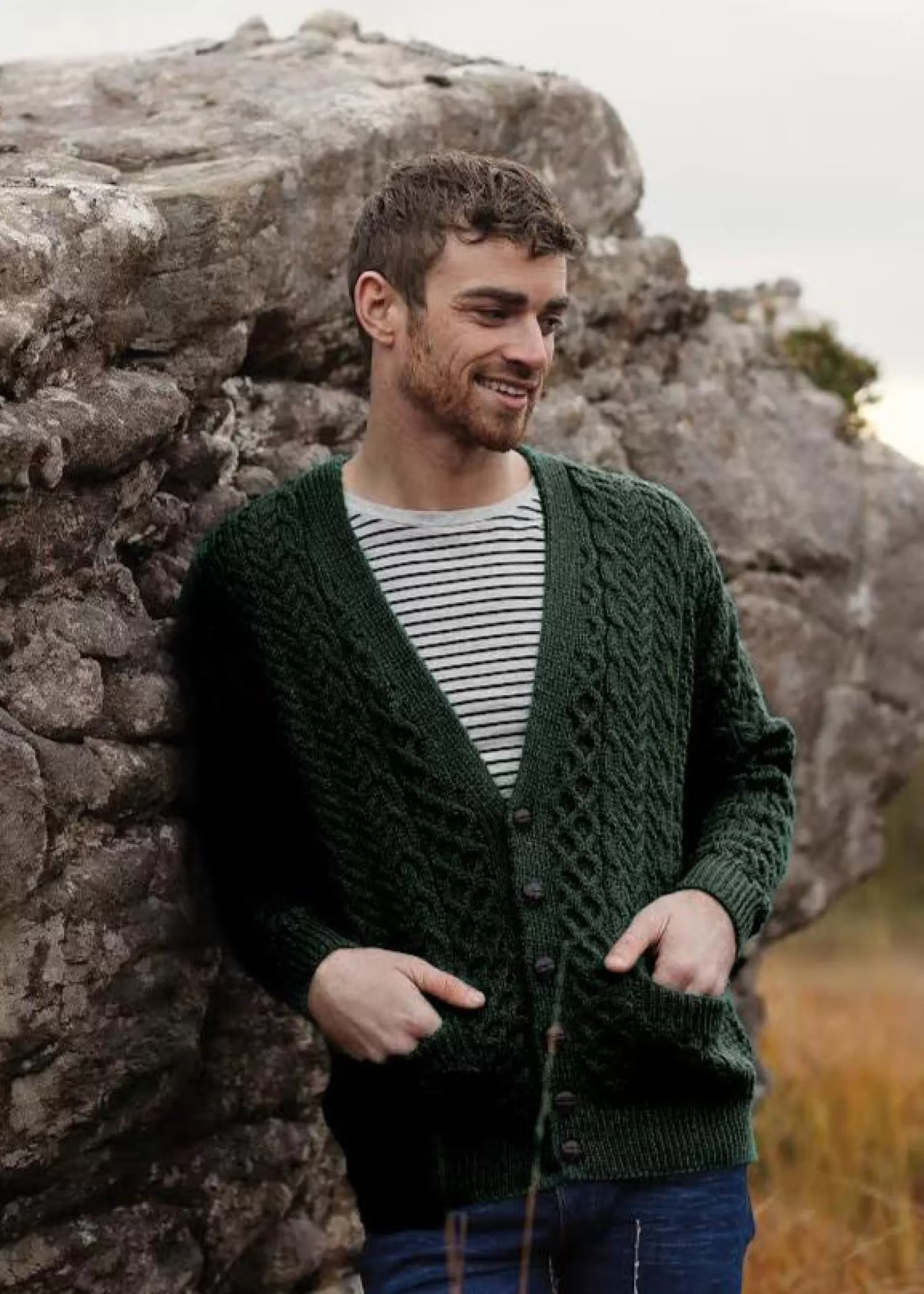 Aran Sweaters | Aran Cardigans^Aran Woollen Mills Aran V-Neck Cardigan | Green