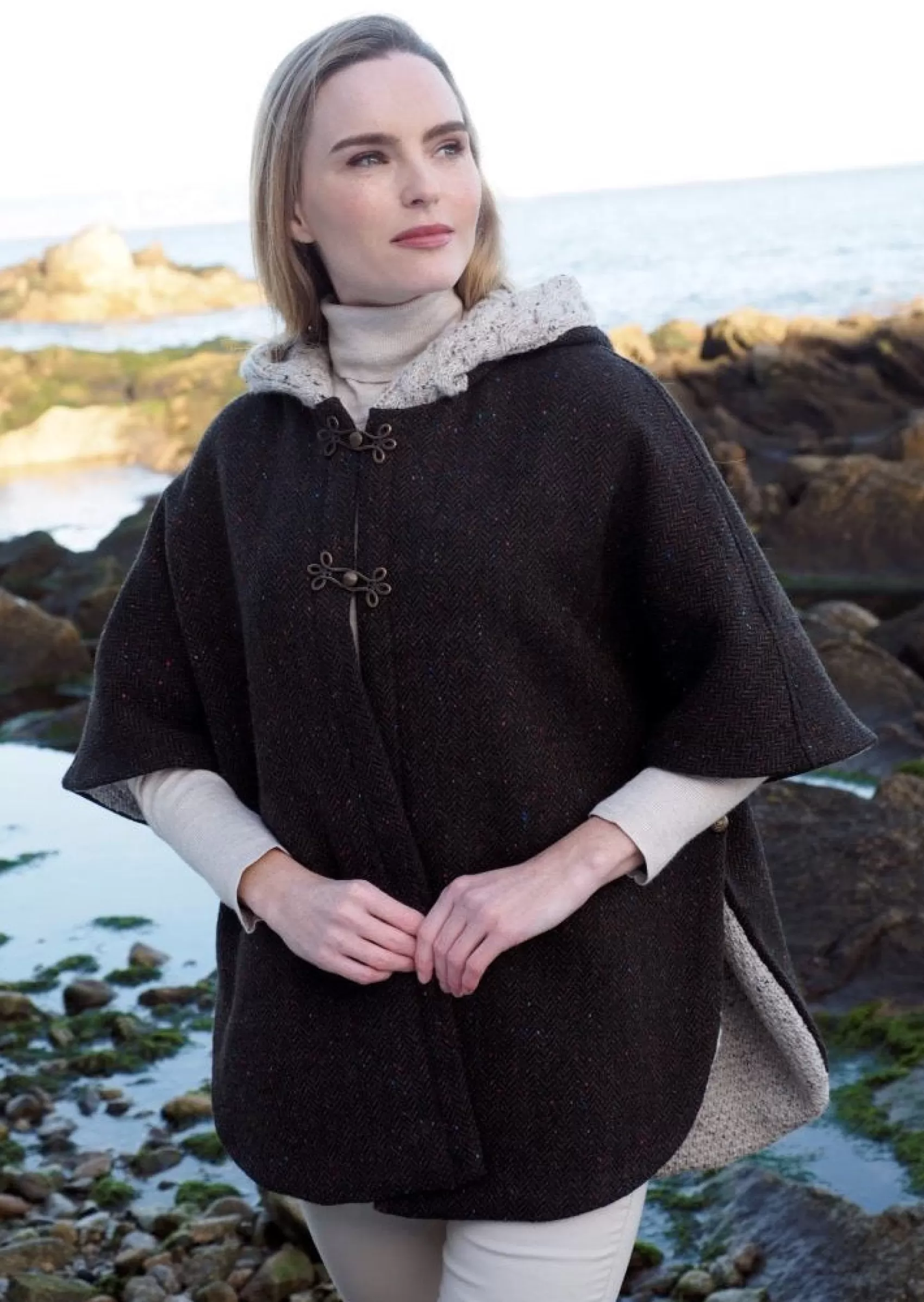 Ponchos / Capes / Shawls^Aran Crafts Donegal Green Tweed Cape | Green