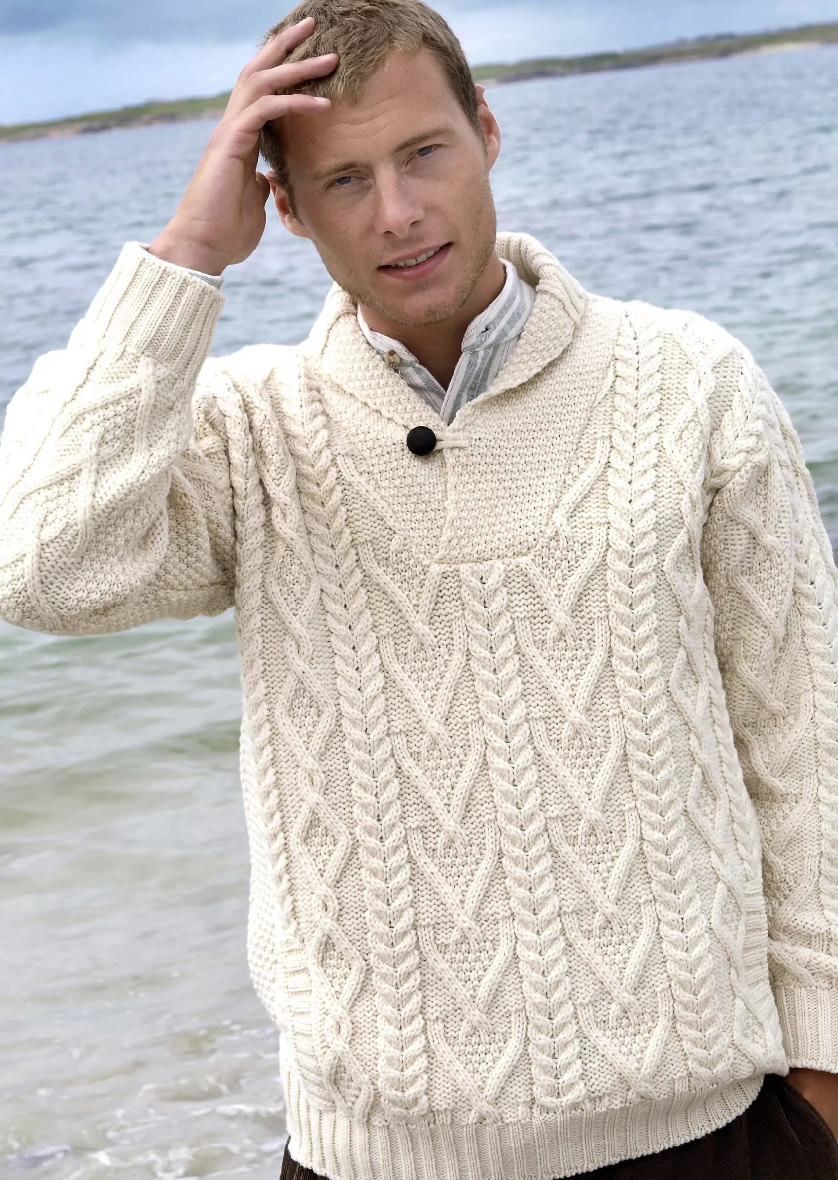 Aran Sweaters^Aran Crafts Dublin Shawl Collar Aran Sweater | Natural