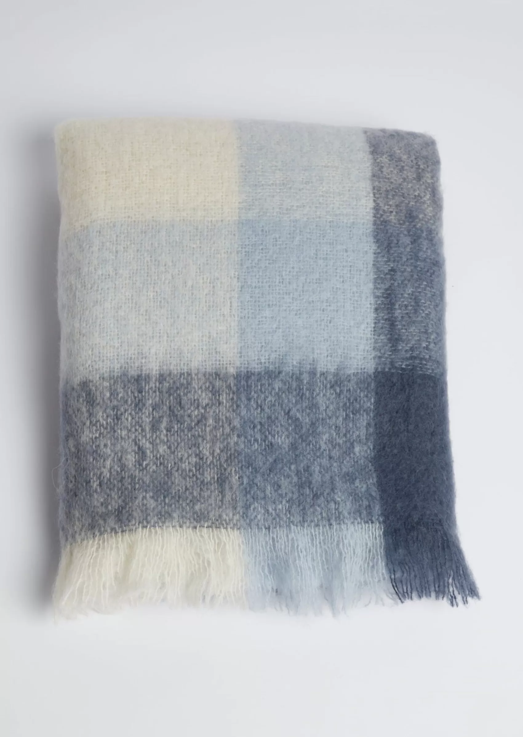 Blankets & Throws | Mohair Blankets^Foxford Mohair Throw | Annagh Block