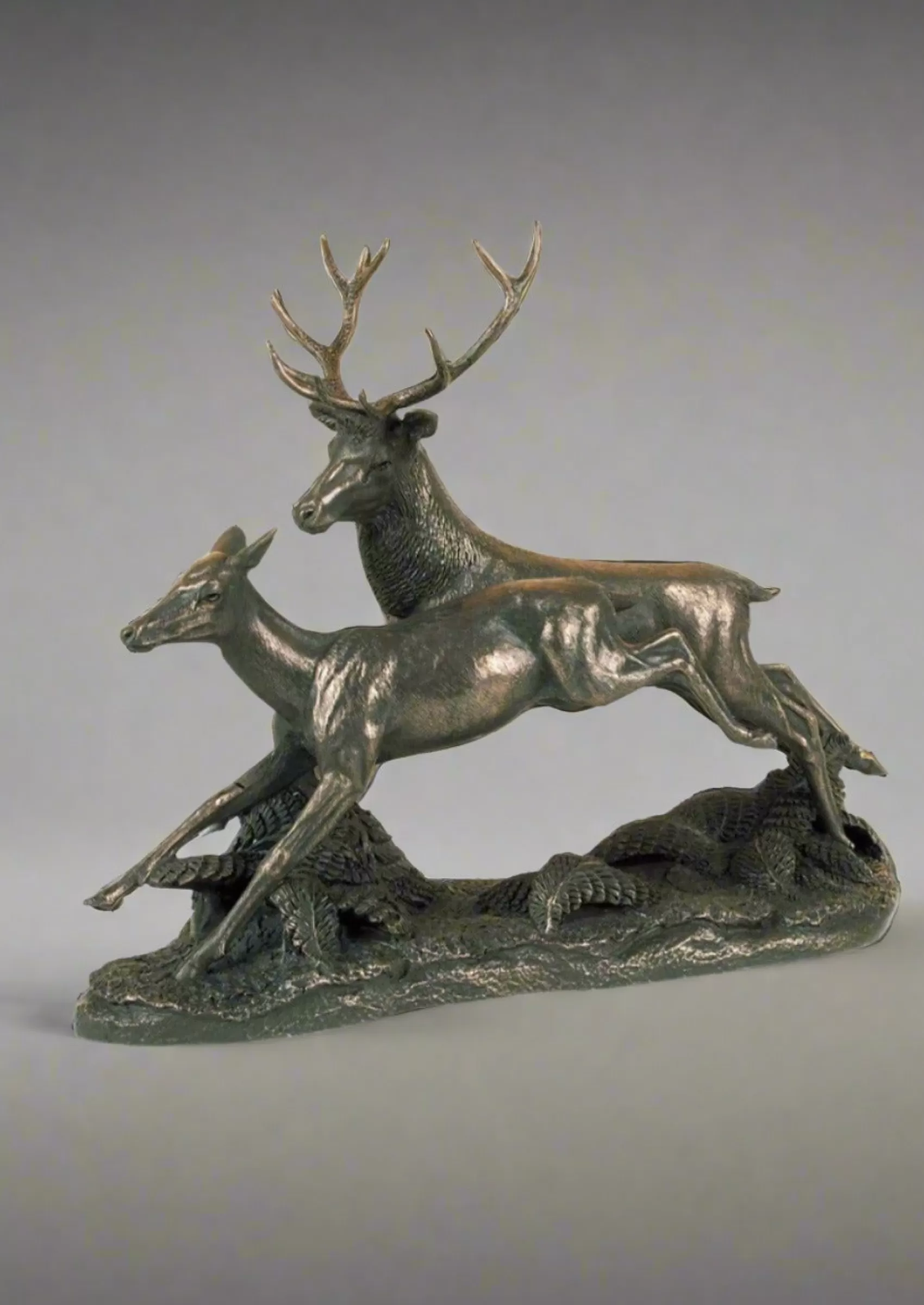 Irish Ornaments^Genesis Running Deer