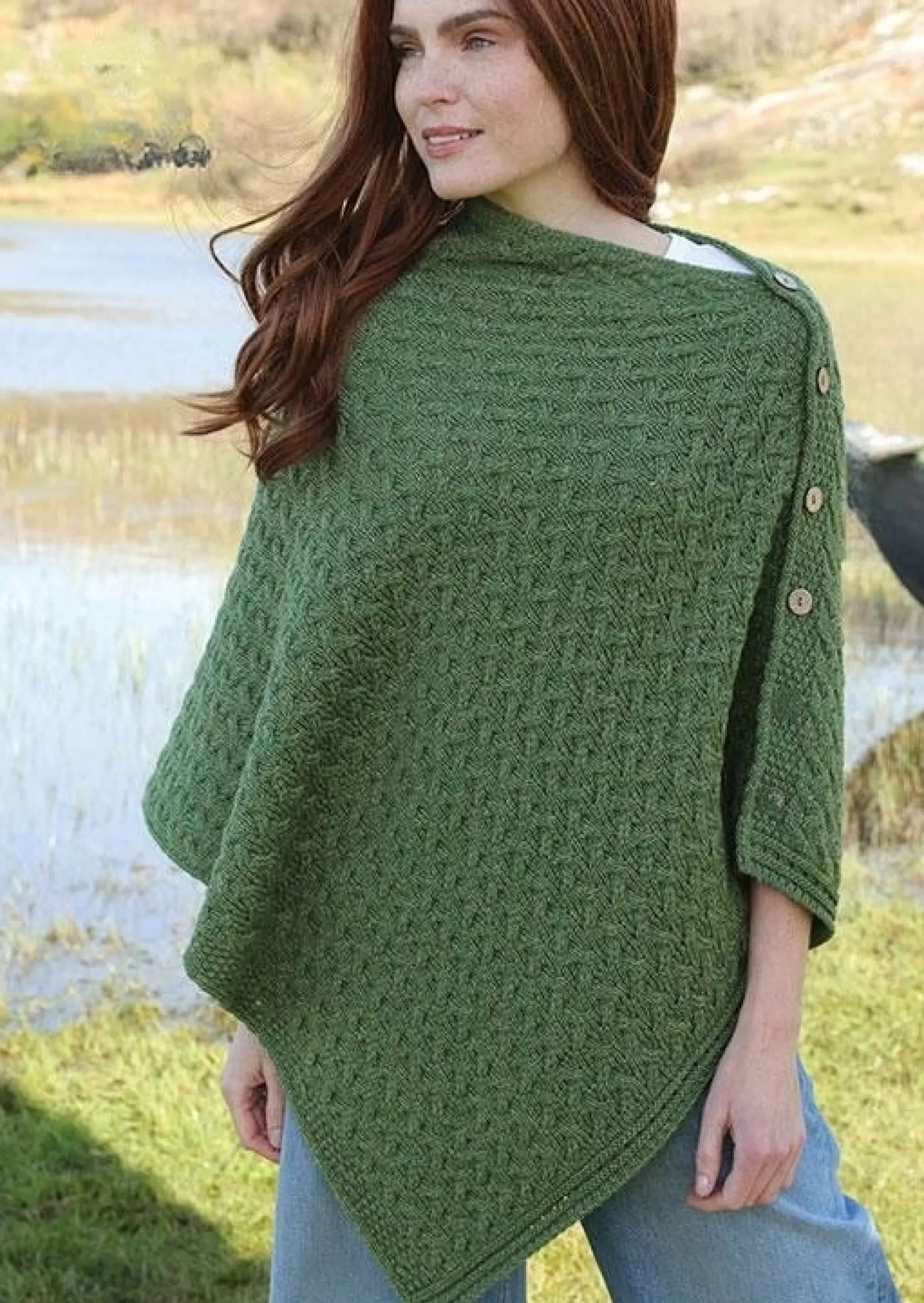 Aran Sweaters | Ponchos / Capes / Shawls^Aran Woollen Mills Glenbeigh Aran Cape | Green