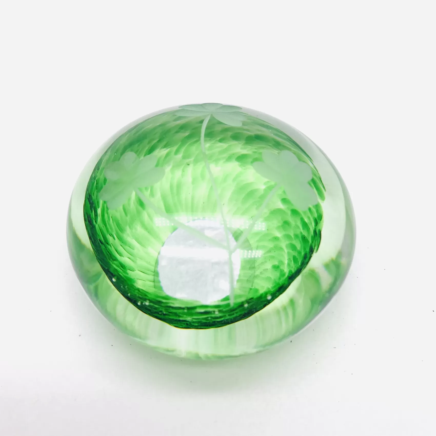 Irish Crystal | Irish Ornaments^Irish Handmade Glass Company Green Shamrock Glass Paper Weight