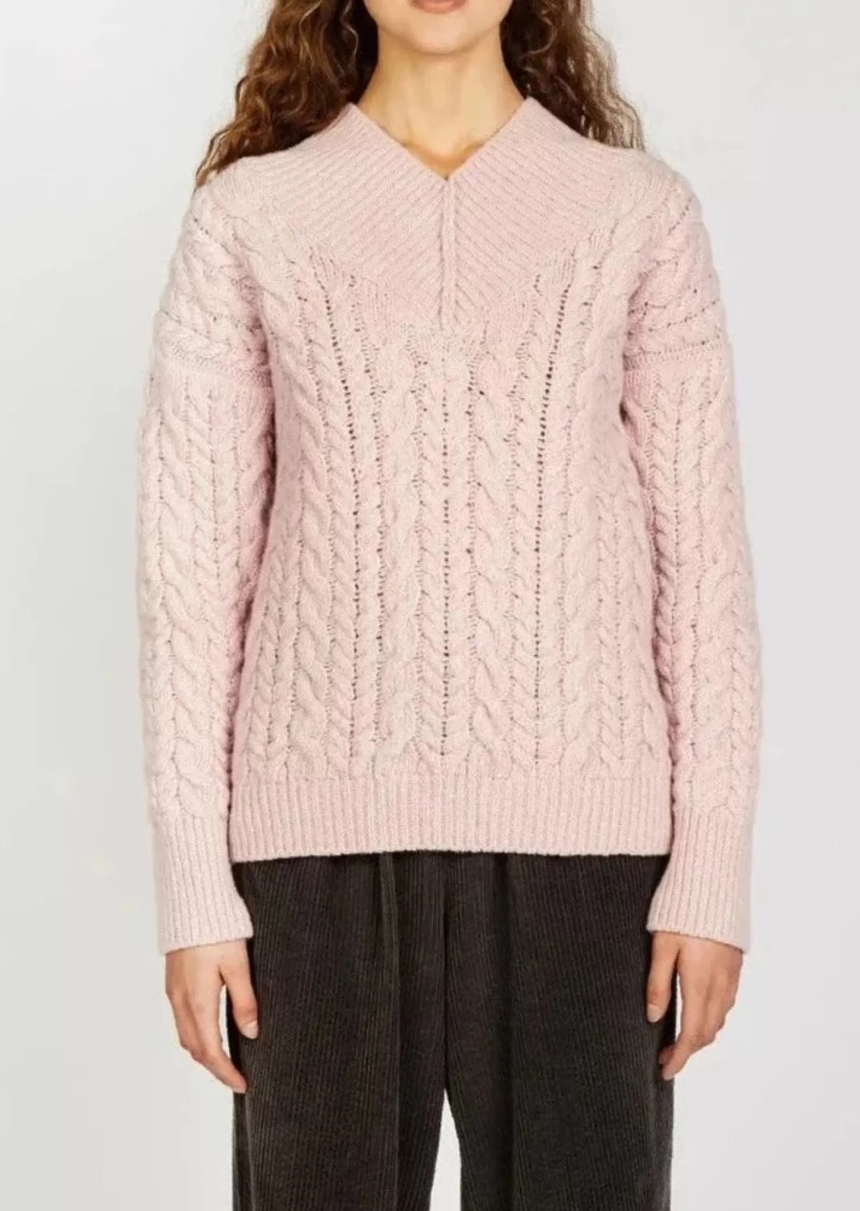 Aran Sweaters^Irelands Eye Knitwear IrelandsEye Cable V-neck Aran Sweater | Pink Mist