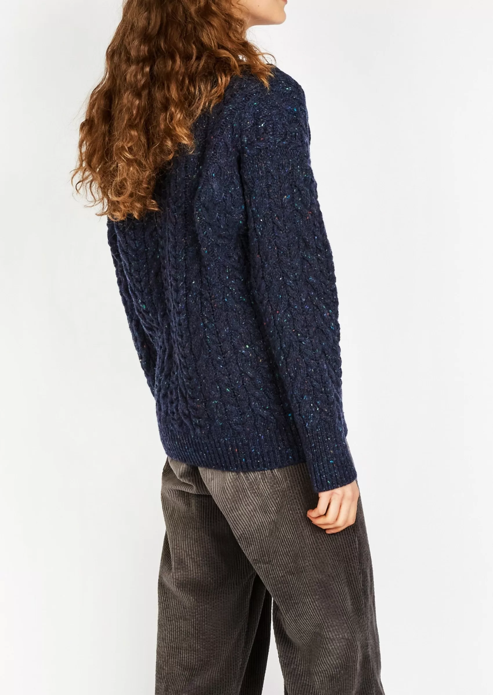 Aran Sweaters^Irelands Eye Knitwear IrelandsEye Cable V-neck Aran Sweater | Rich Navy