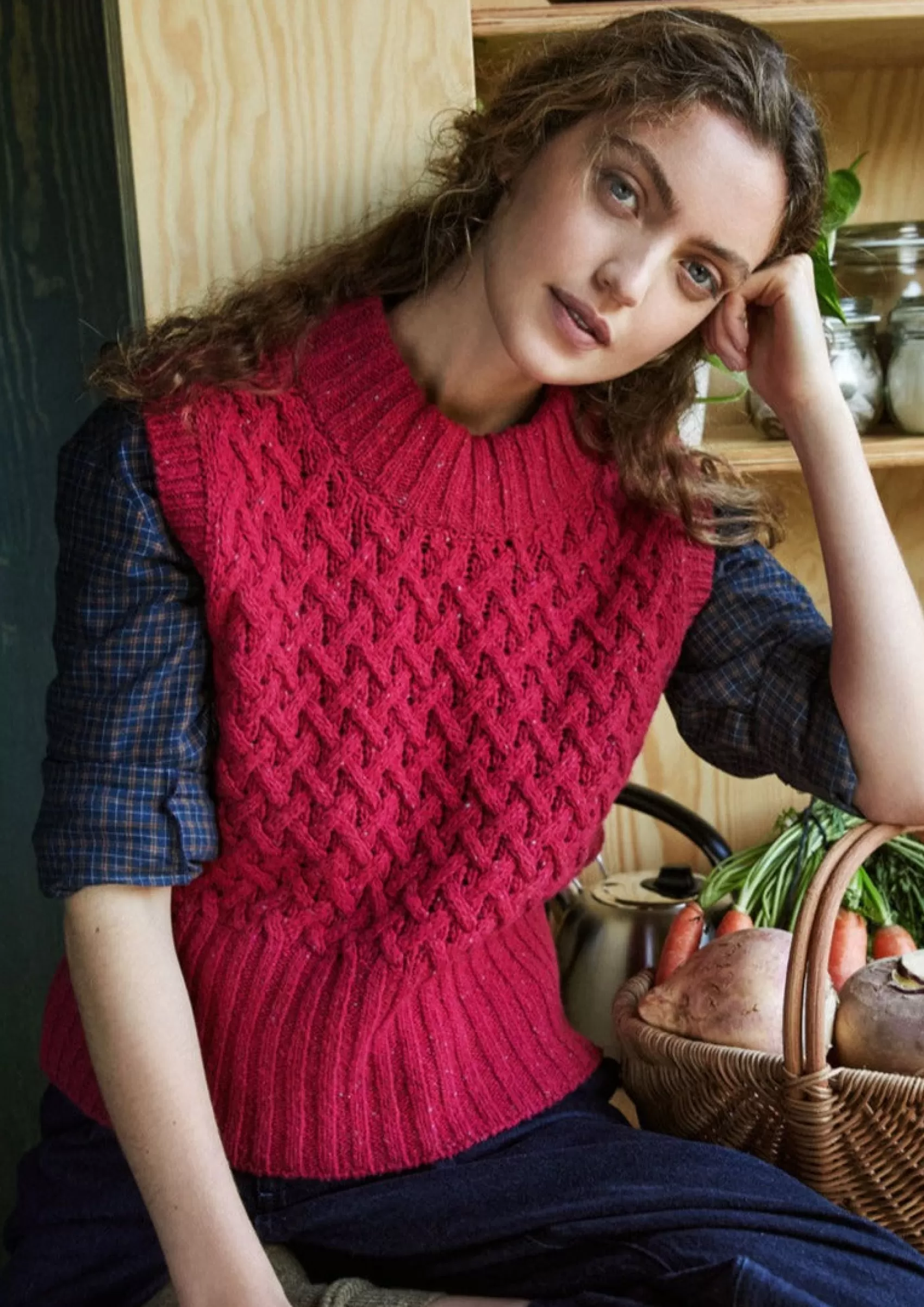 Aran Sweaters^Irelands Eye Knitwear IrelandsEye Trellis Cropped Vest - Bramble Berry