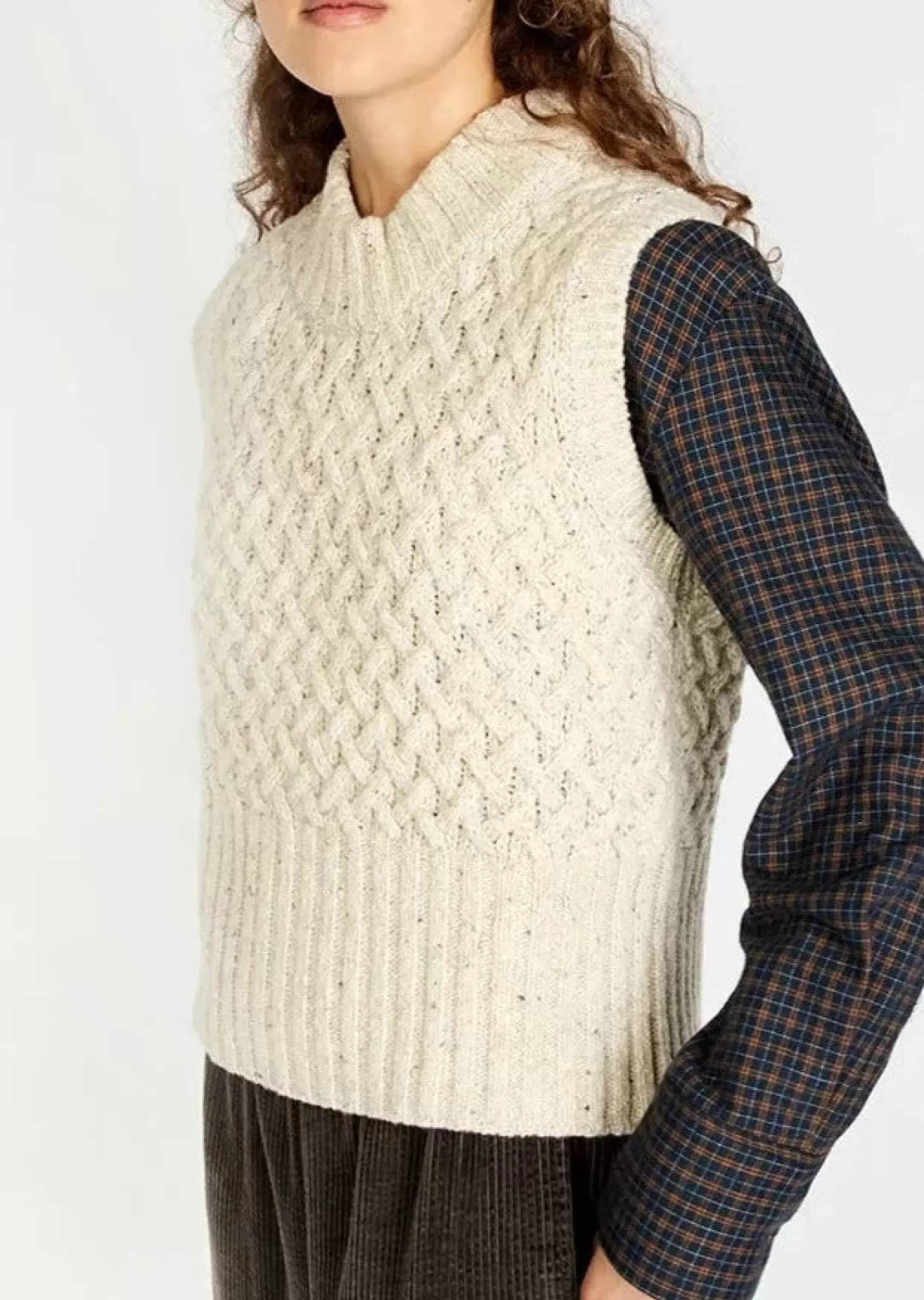 Aran Sweaters^Irelands Eye Knitwear IrelandsEye Trellis Cropped Vest | Chalkstone