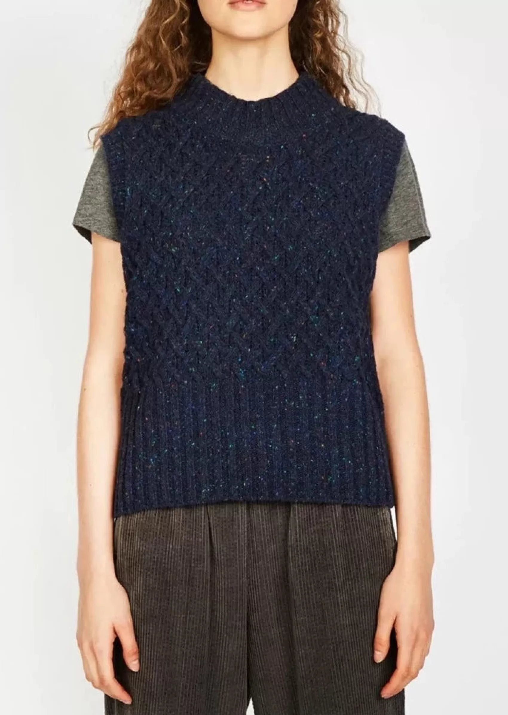 Aran Sweaters^Irelands Eye Knitwear IrelandsEye Trellis Cropped Vest | Rich Navy