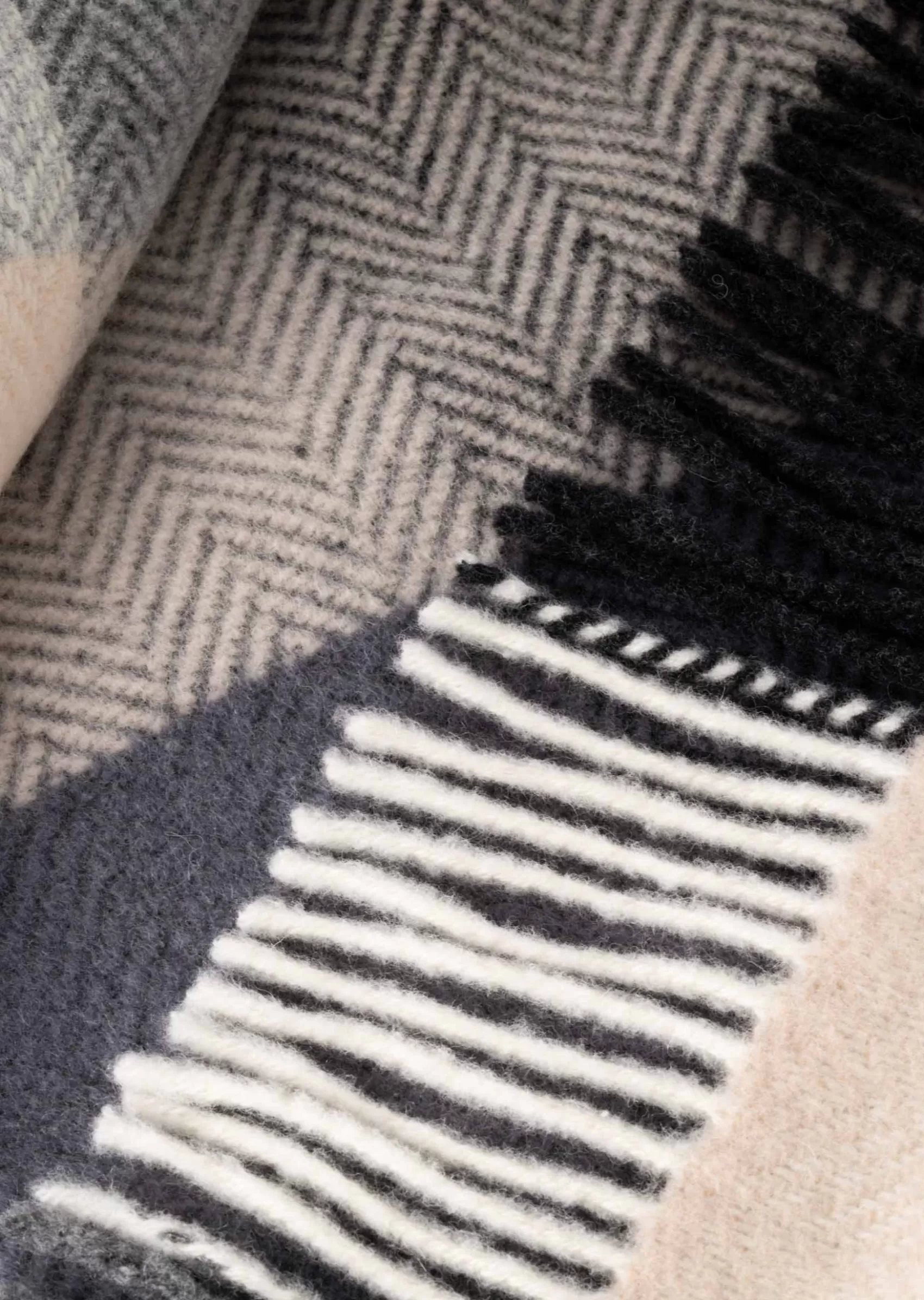 Blankets & Throws | Cashmere Merino Blankets^John Hanly Cashmere Merino Throw | White Grey