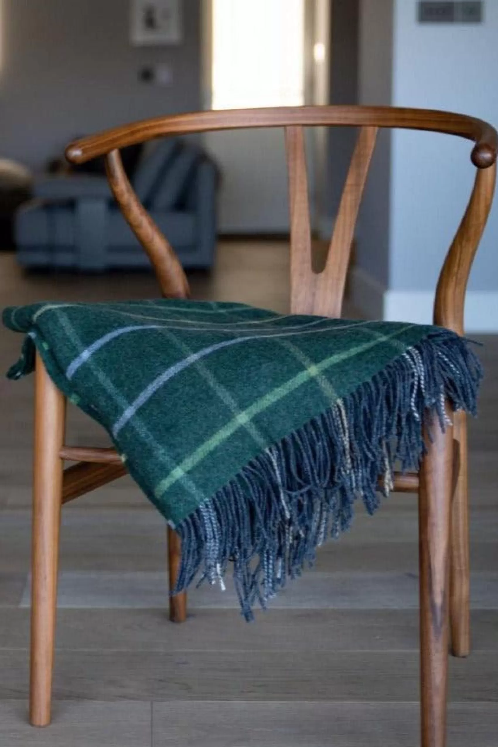 Blankets & Throws | Lambswool Blankets^John Hanly Large Lambswool Throw | Green Windowpane