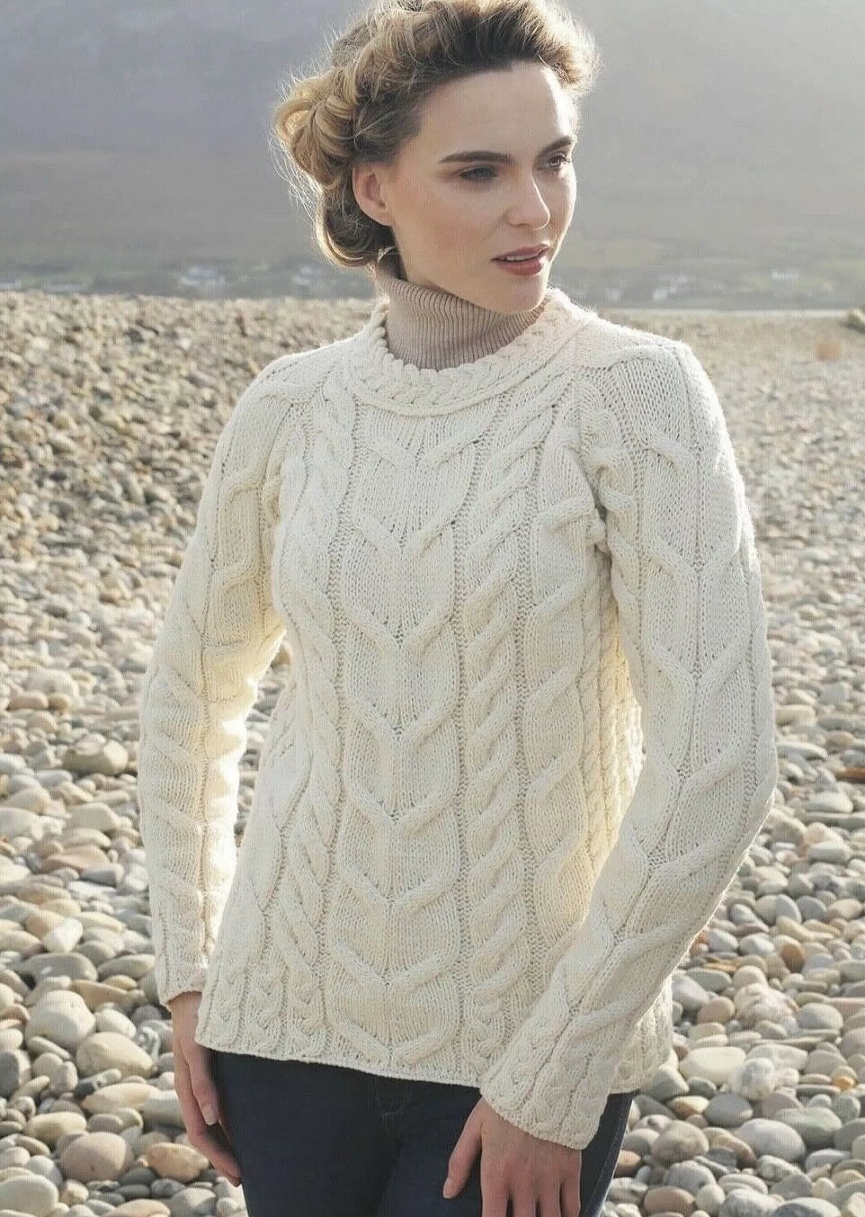 Aran Sweaters^Aran Woollen Mills Listowel Ladies Aran Cabled Sweater | Natural