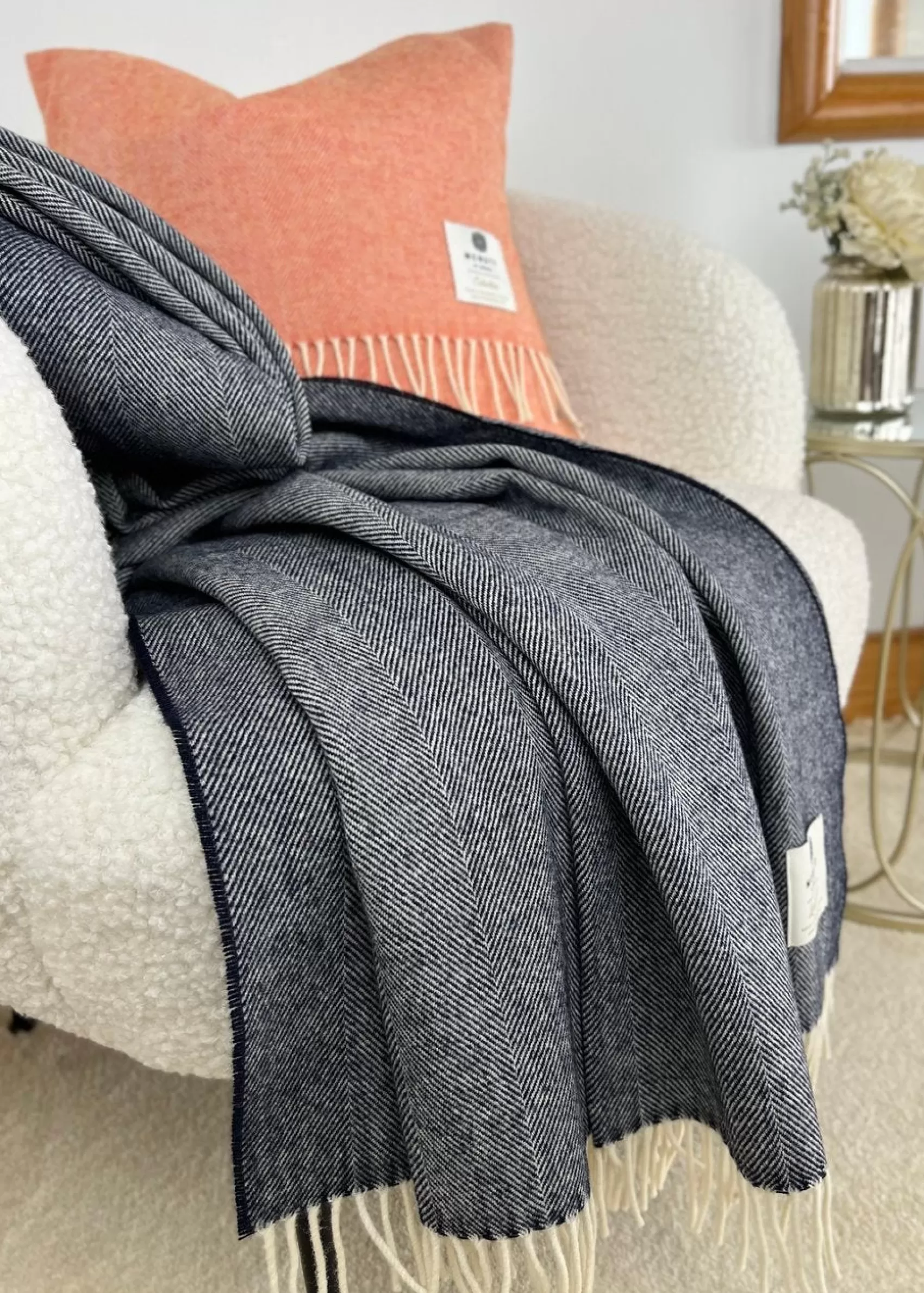 Blankets & Throws | Wool Blankets^Mcnutt Of Donegal McNutt Blanket Throw | Navy Herringbone