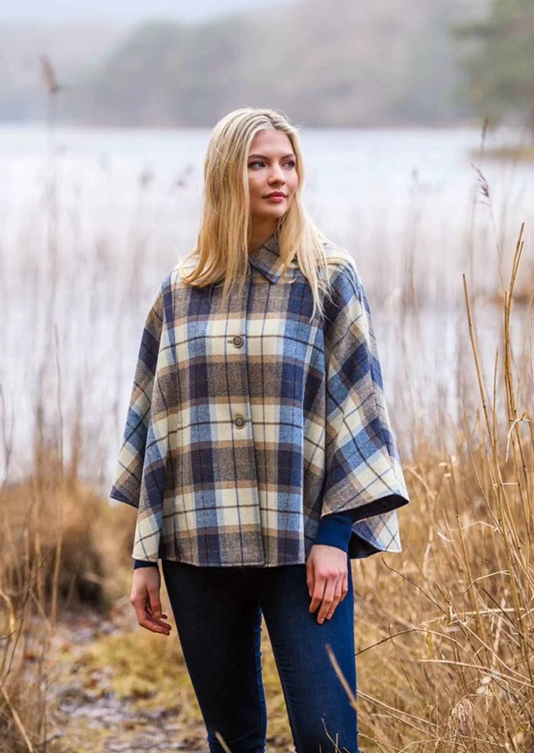 Ponchos / Capes / Shawls^Mucros Weavers Mucros Country Cape | Blue Check