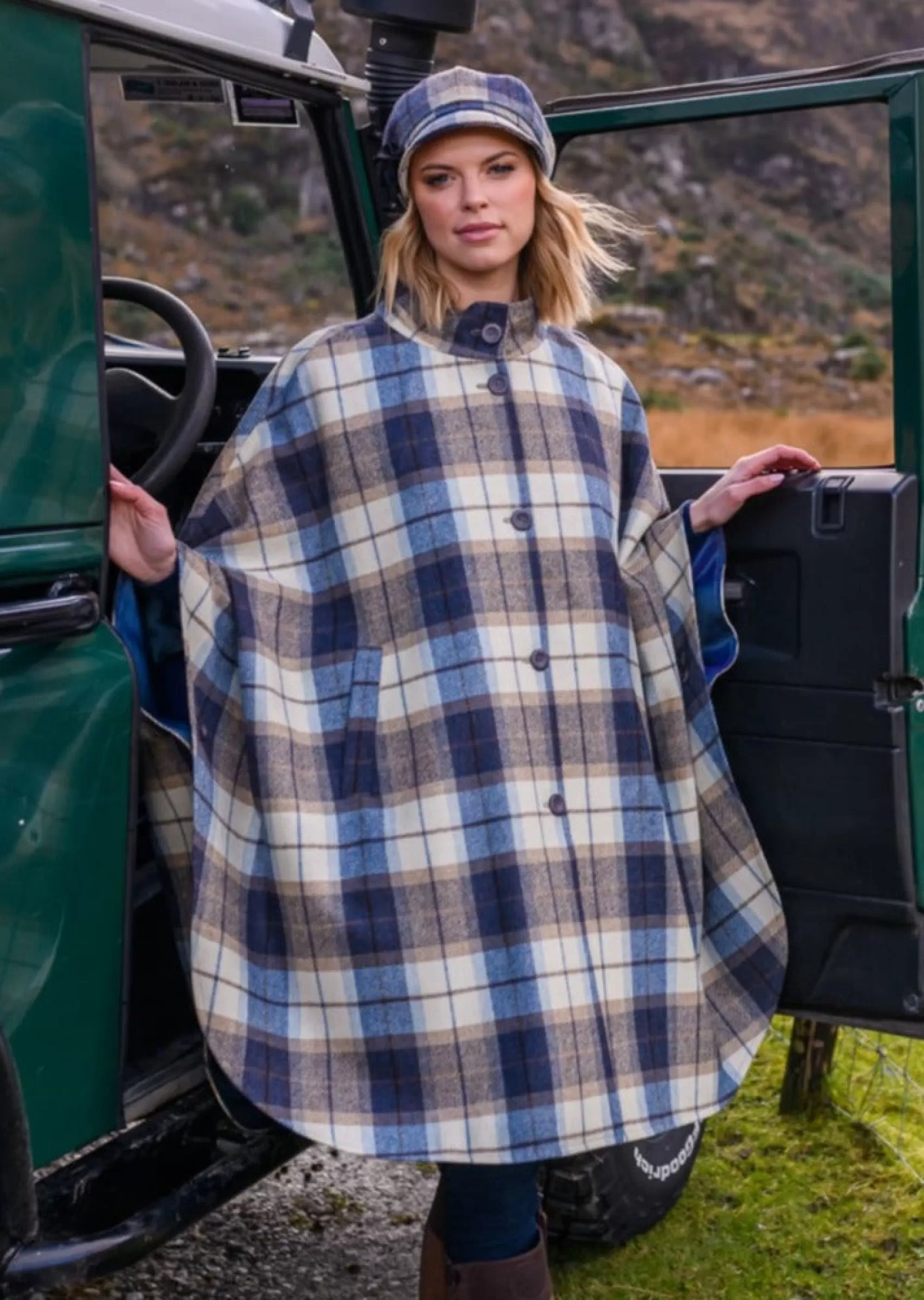 Ponchos / Capes / Shawls^Mucros Weavers Mucros Dunloe Cape | Blue Check