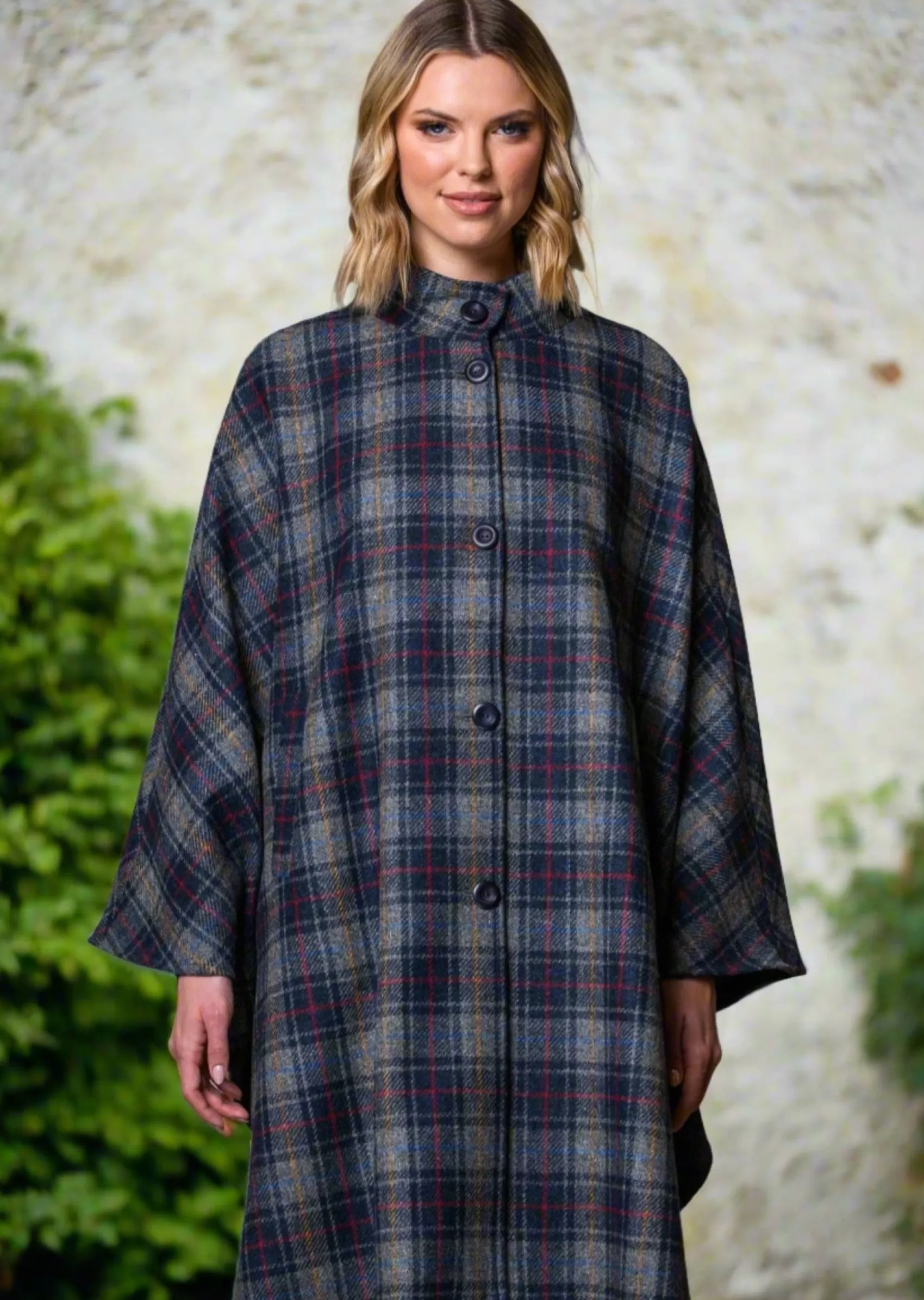 Ponchos / Capes / Shawls^Mucros Weavers Mucros Dunloe Cape | Charcoal Check