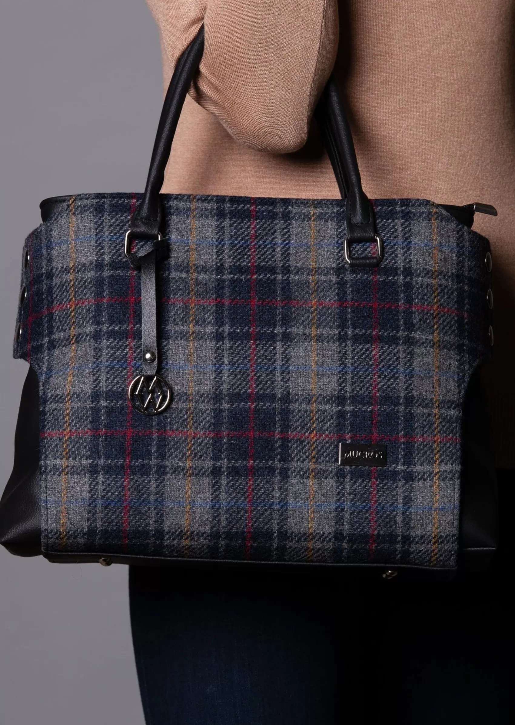 Tweed & Leather Bags^Mucros Weavers Mucros Emily Bag | Charcoal Check