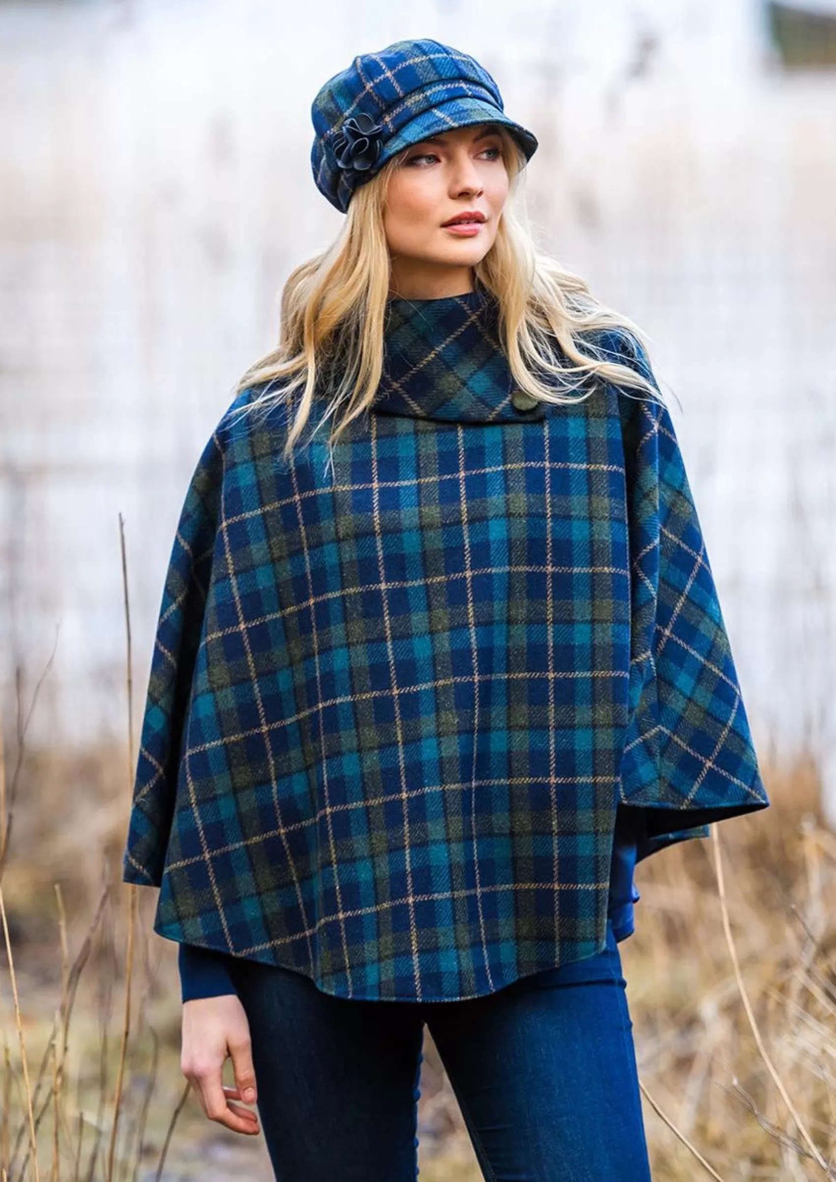 Ponchos / Capes / Shawls^Mucros Weavers Mucros Poncho | Navy Green Check