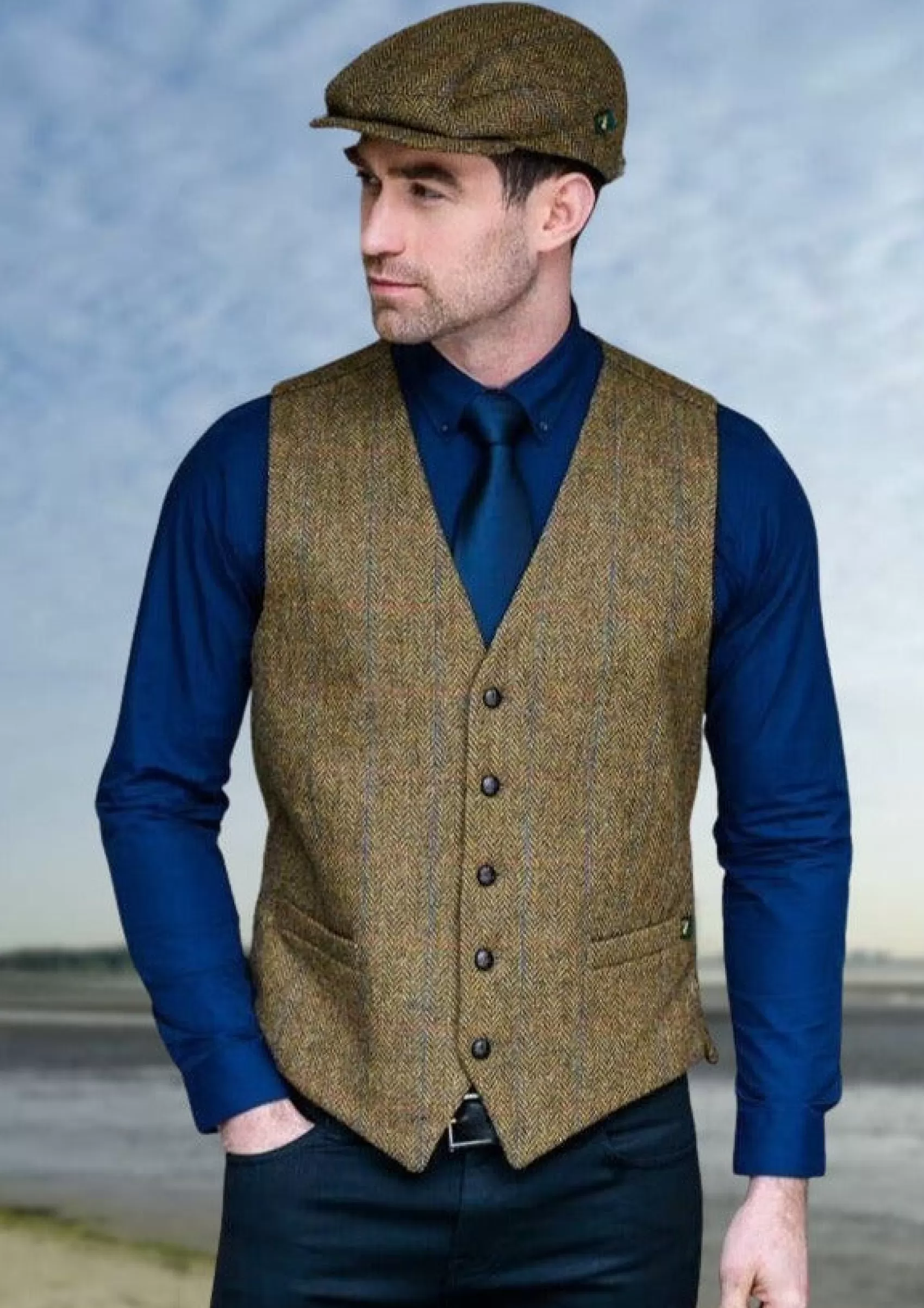 Waistcoats^Mucros Weavers Mucros Tweed Waistcoat | Brown