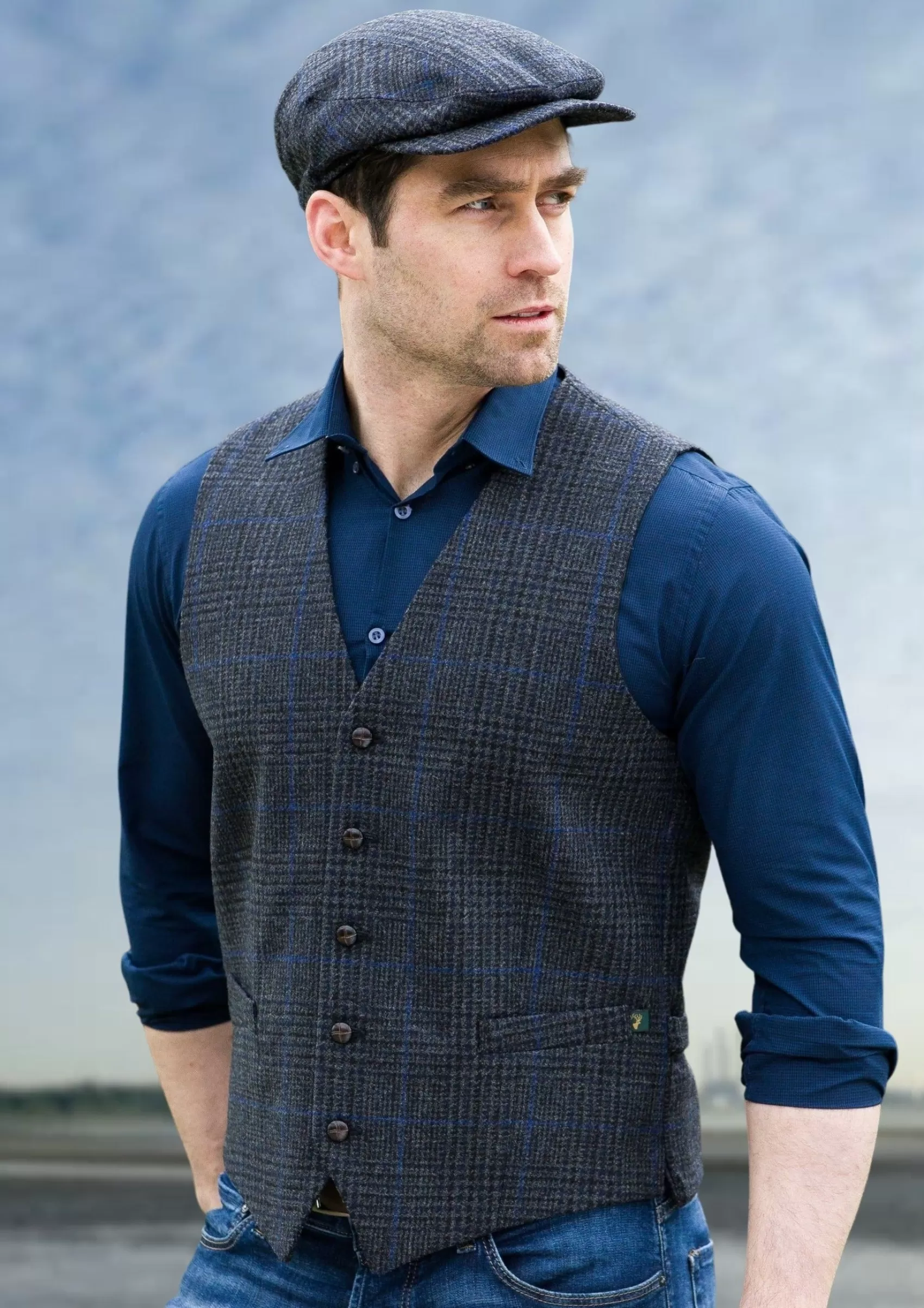 Waistcoats^Mucros Weavers Mucros Tweed Waistcoat | Charcoal Blue