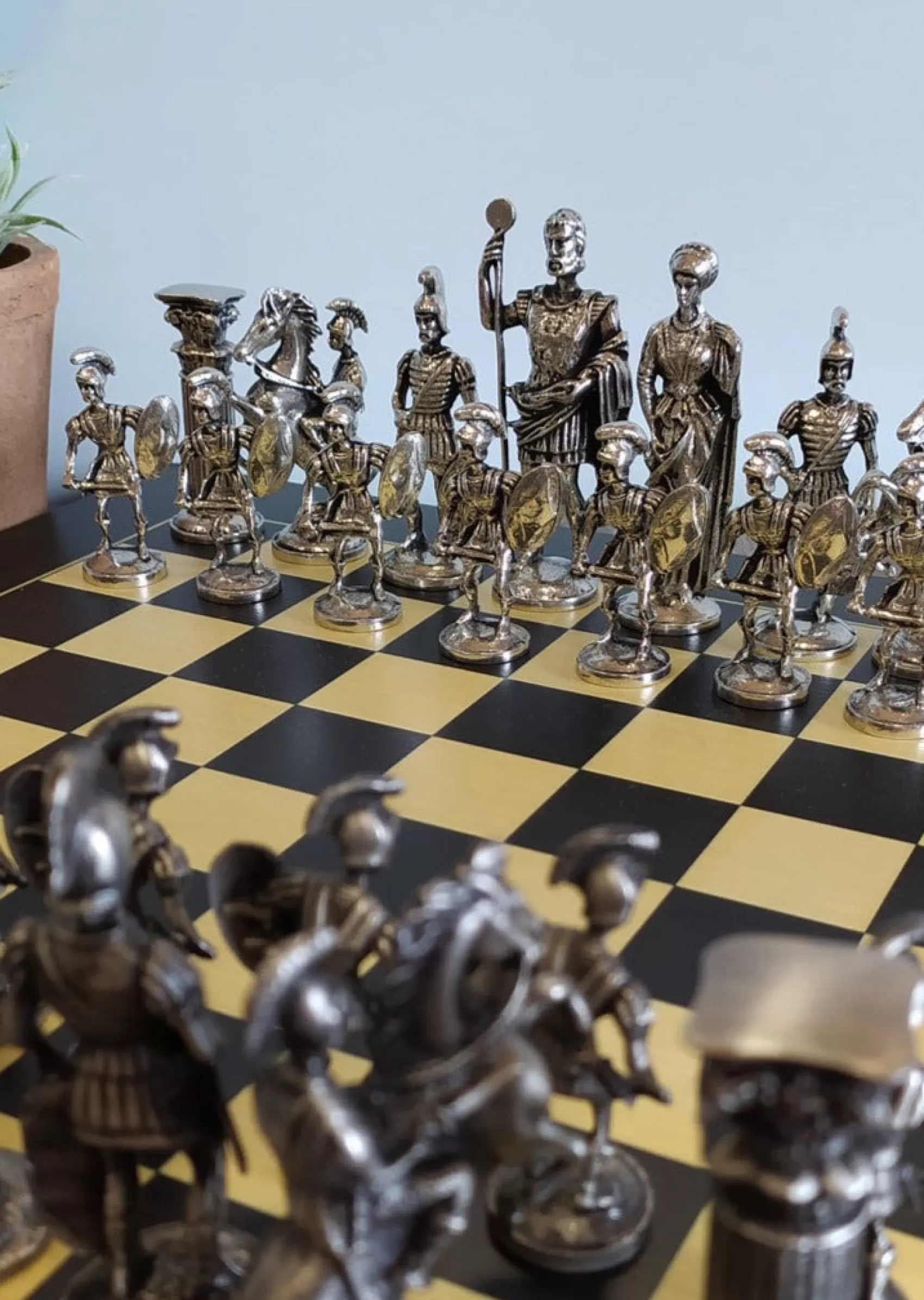 Irish Ornaments^Mullingar Pewter Chess Set and Board | Roman