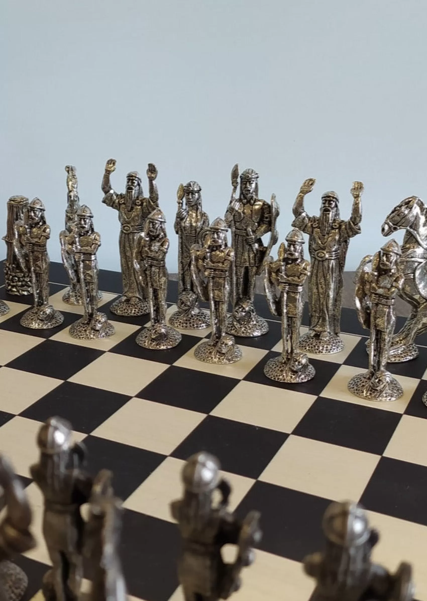 Irish Ornaments^Mullingar Pewter Chess Set with Board | Mythical