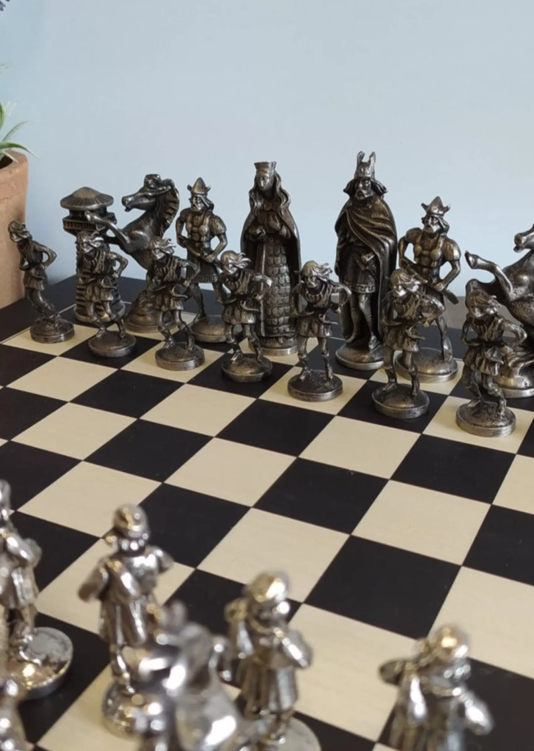 Irish Ornaments^Mullingar Pewter Chess Set with Board | Viking