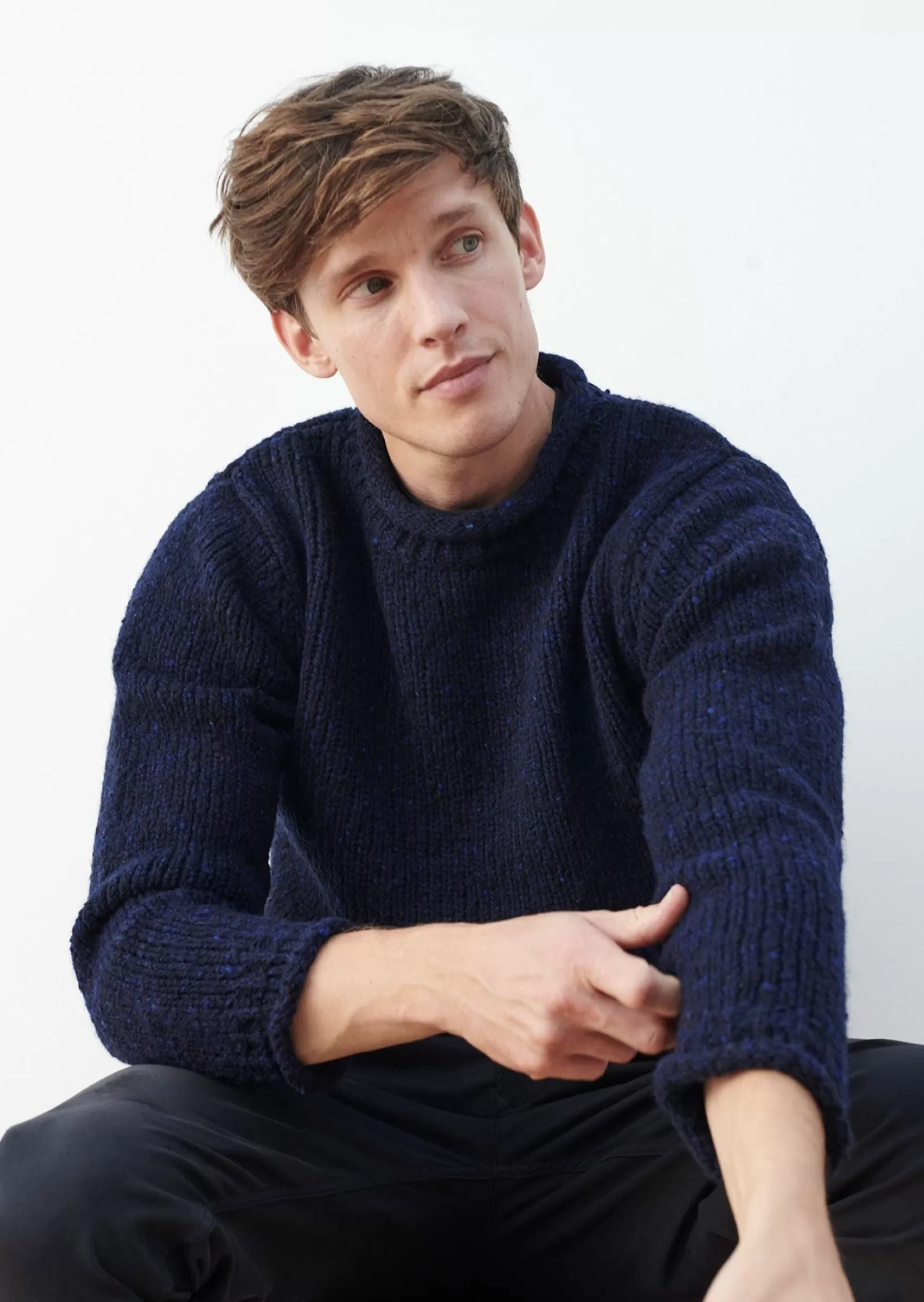 Aran Sweaters^Aran Woollen Mills Raheen Tweed Roll Neck Mens Sweater | Navy