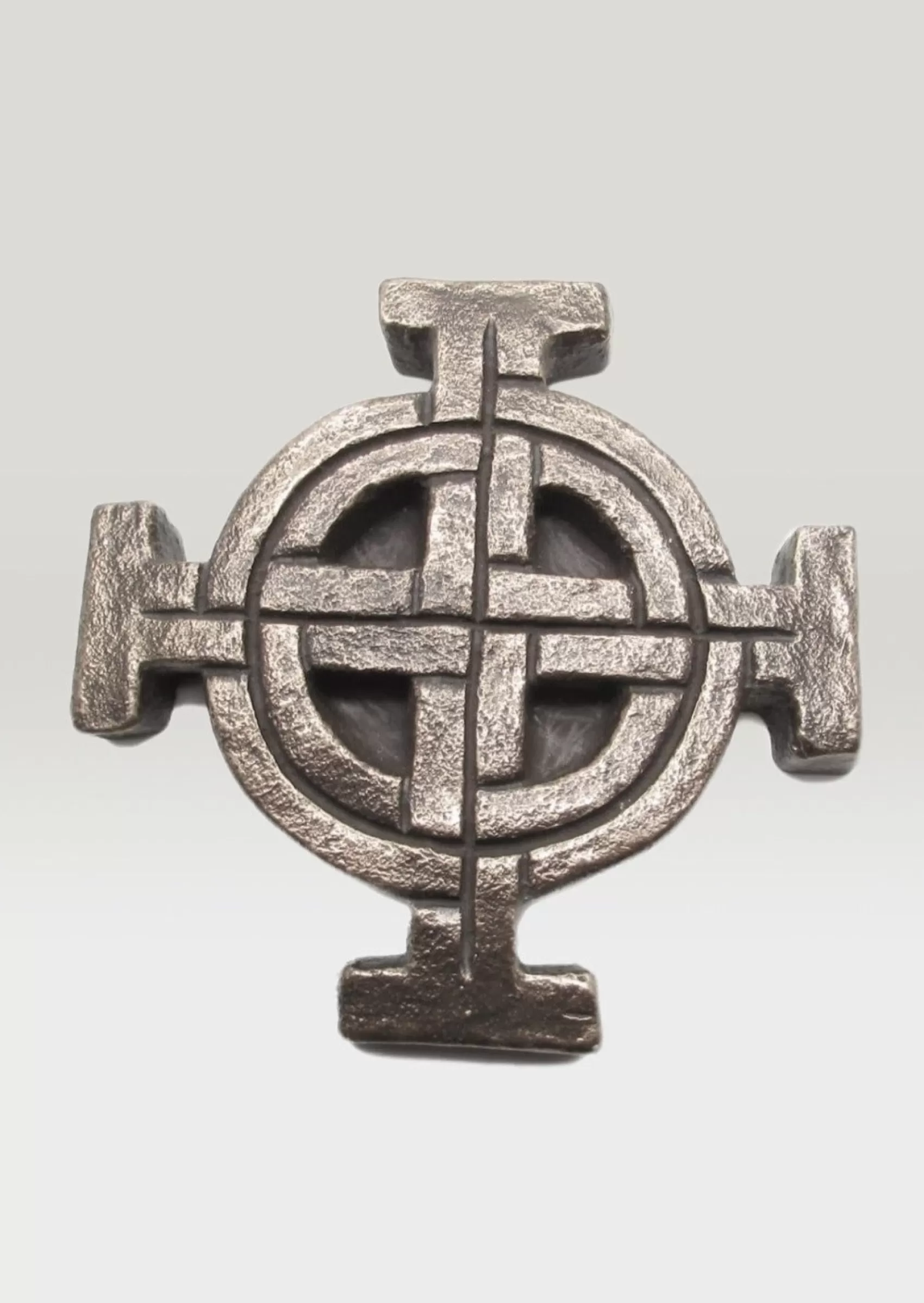 Irish Ornaments^Wild Goose Round Celtic Cross