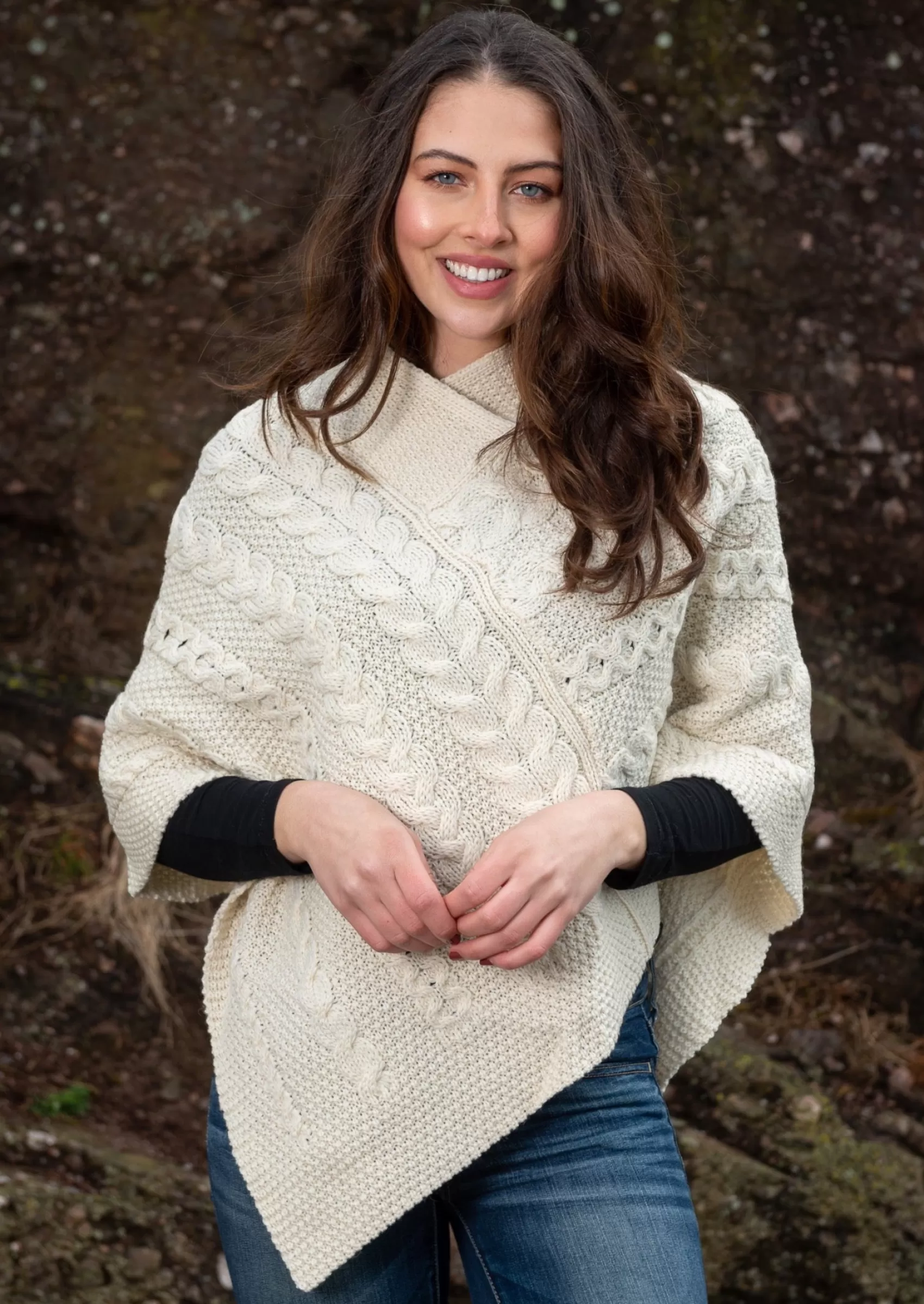 Aran Sweaters | Ponchos / Capes / Shawls^Aran Crafts Wool Aran Irish Poncho | Natural