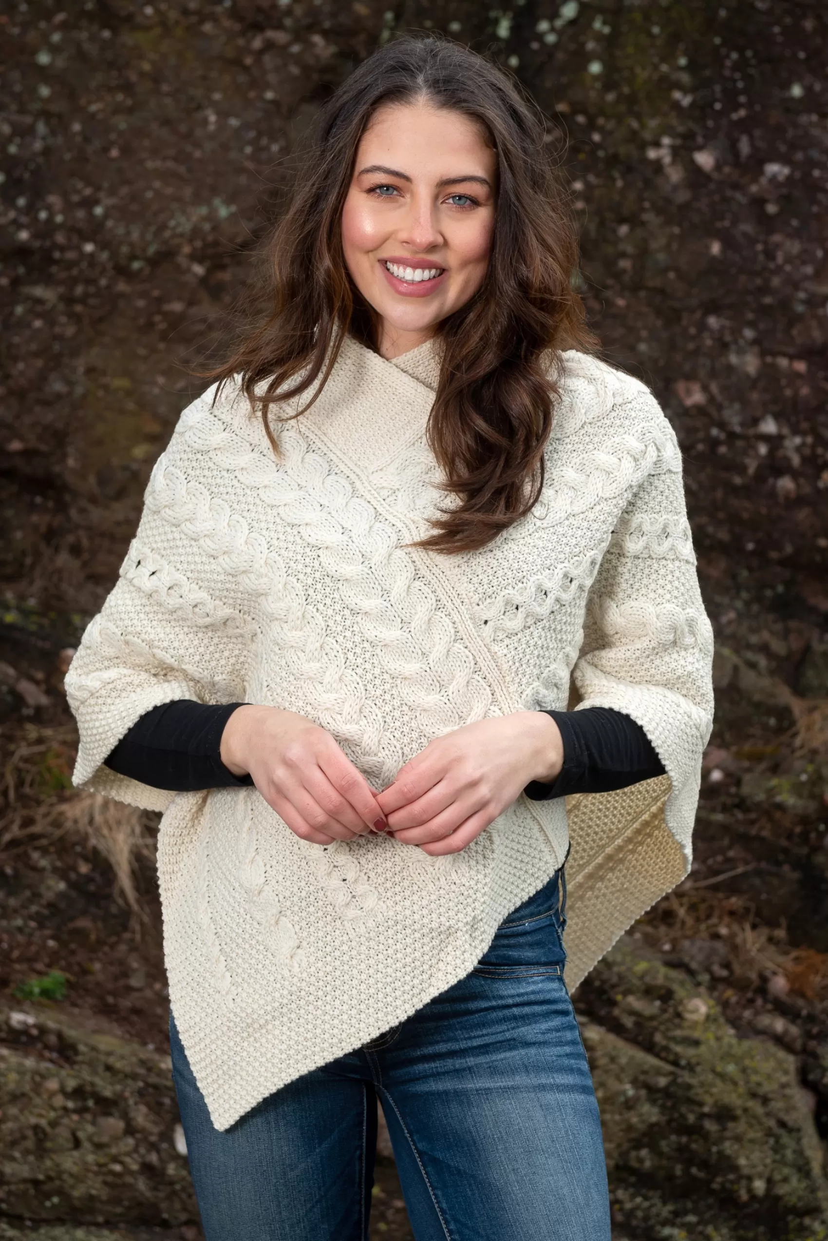 Aran Sweaters | Ponchos / Capes / Shawls^Aran Crafts Wool Aran Irish Poncho | Natural